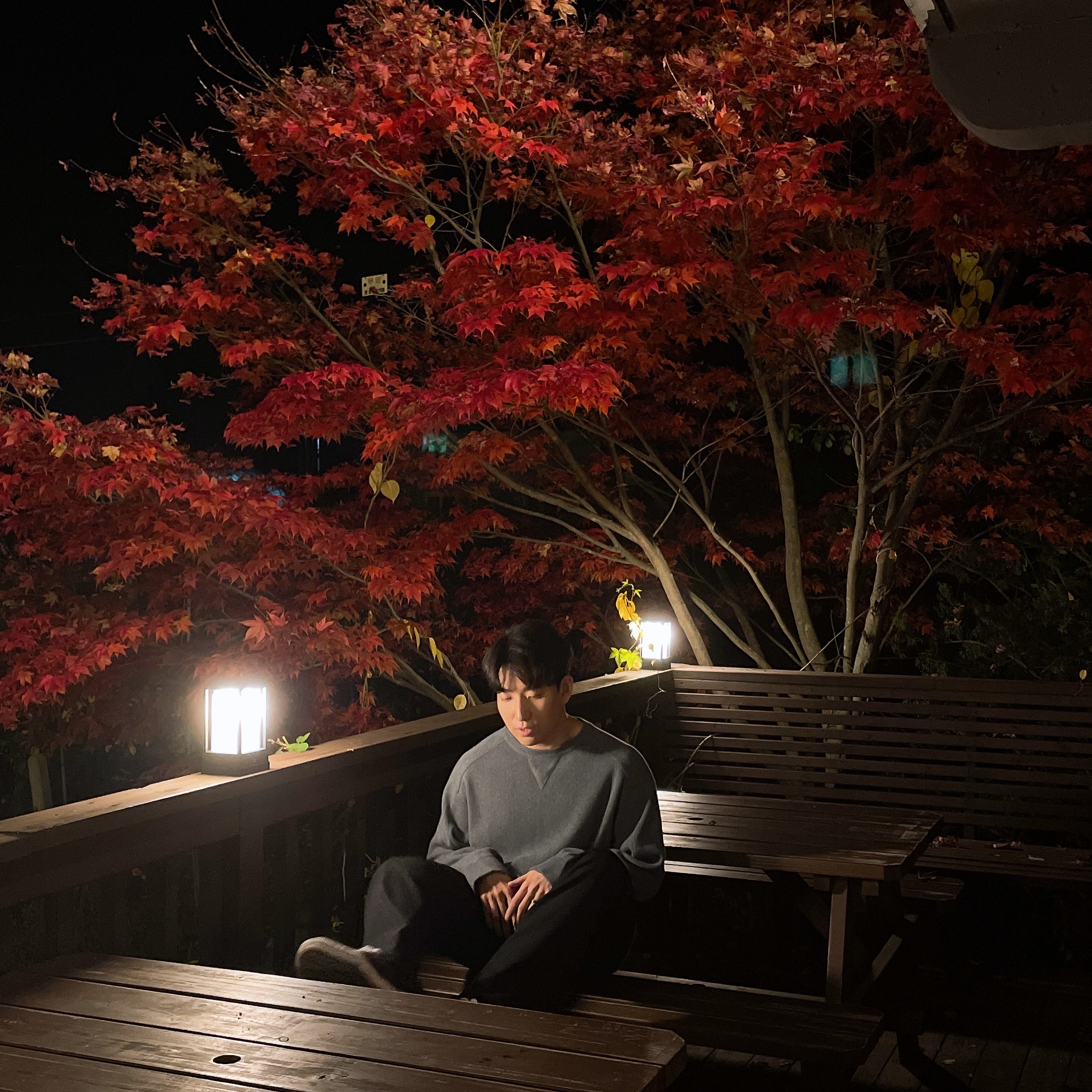 Maison Mihara Yasuhiro Baker OG Sole Canvas Low Cut Sneakers Black 착용 스타일 - 3