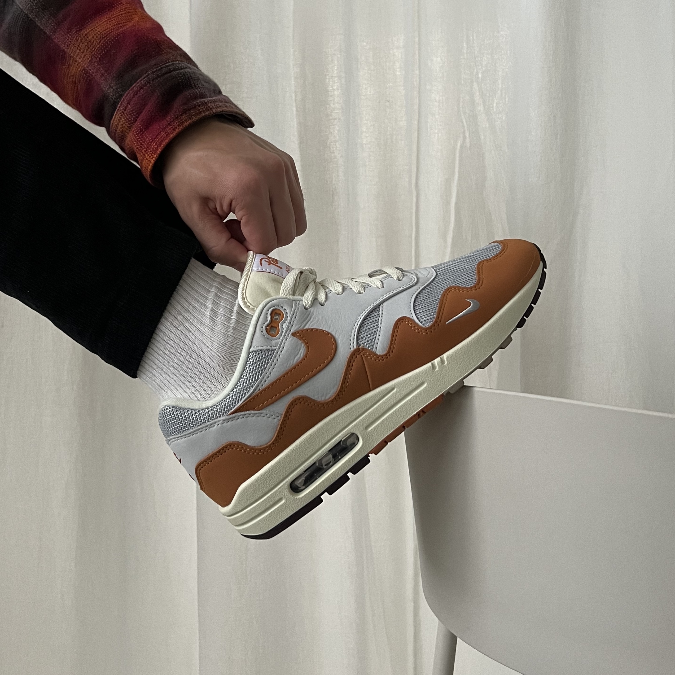 Nike x Patta Air Max 1 Monarch 착용 스타일 - 1
