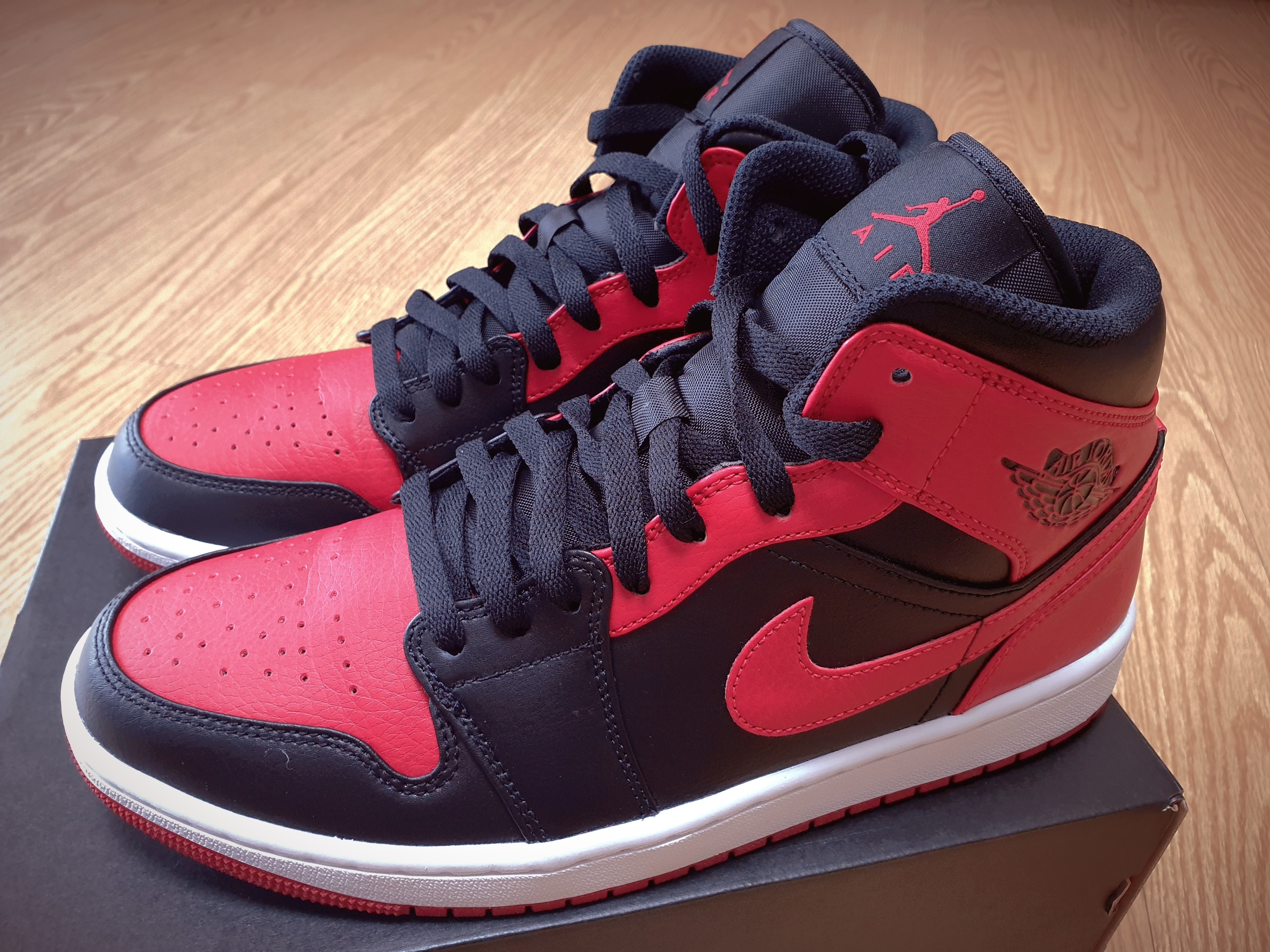 Jordan 1 Mid Bred Banned 2020 착용 스타일