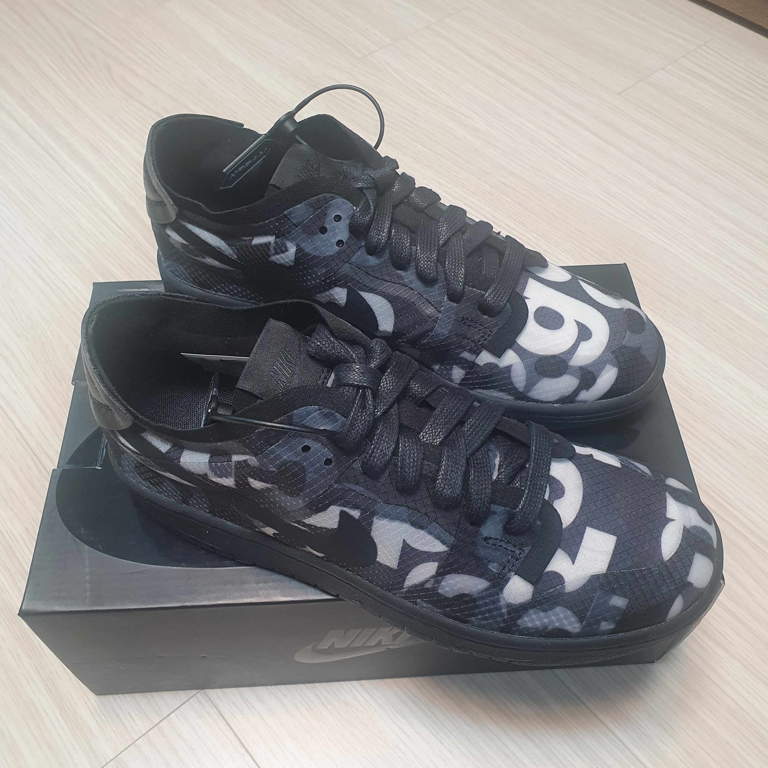 (W) Nike x Comme des Garcons Dunk Low Print 착용 스타일 - 4