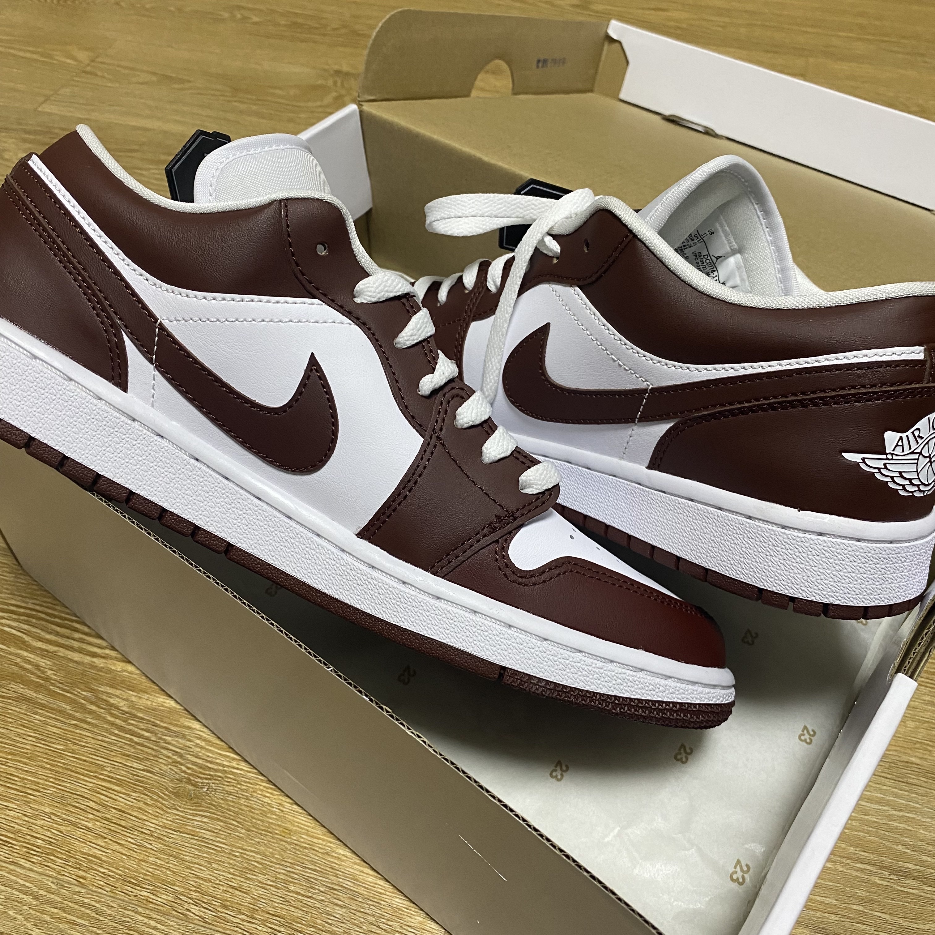 (W) Jordan 1 Low Bronze Eclipse 착용 스타일