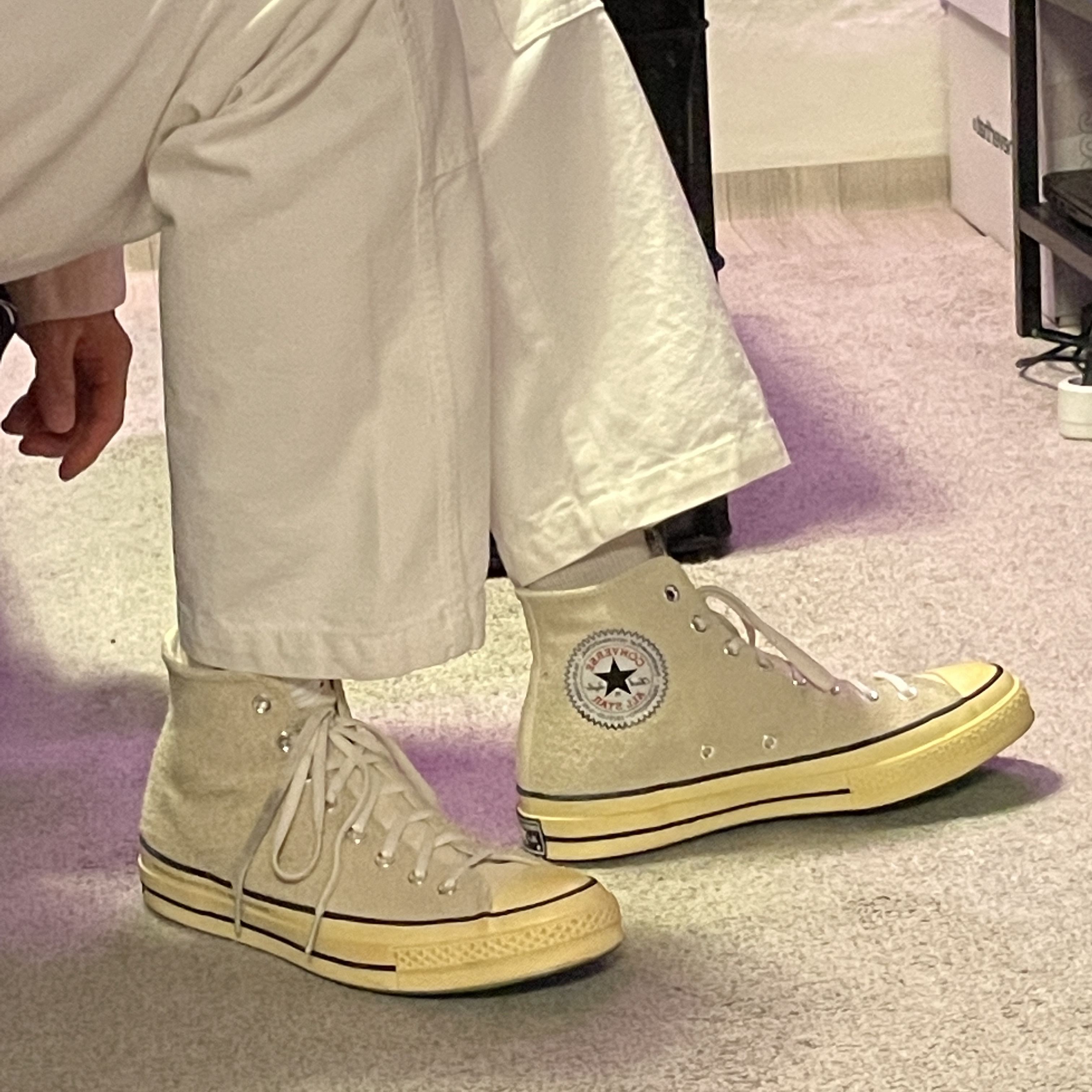 Converse x Thisisneverthat Chuck 70 High Lemon Icing 착용 스타일 - 1