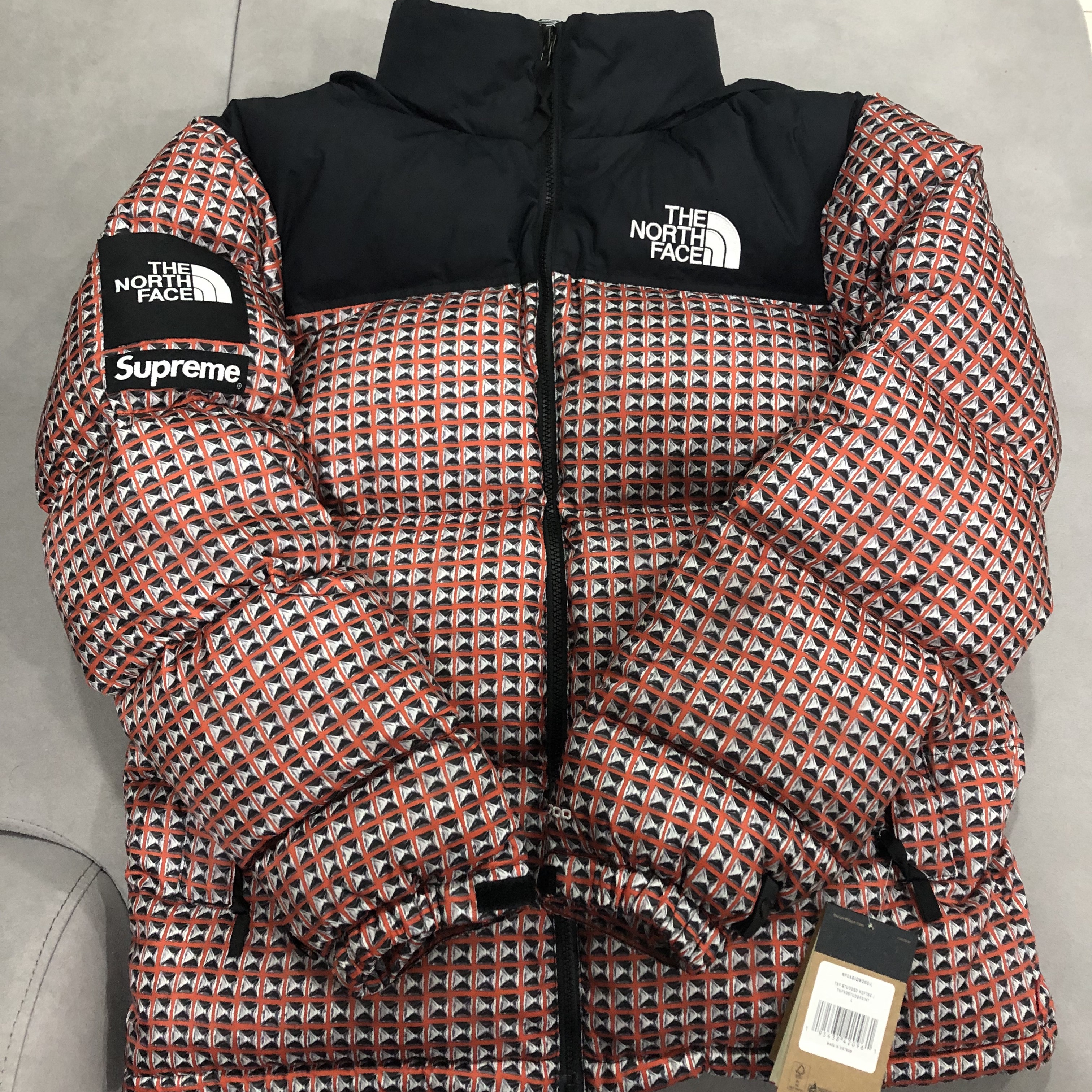 Supreme x The North Face Studded Nuptse Jacket Red - 21SS 착용 스타일