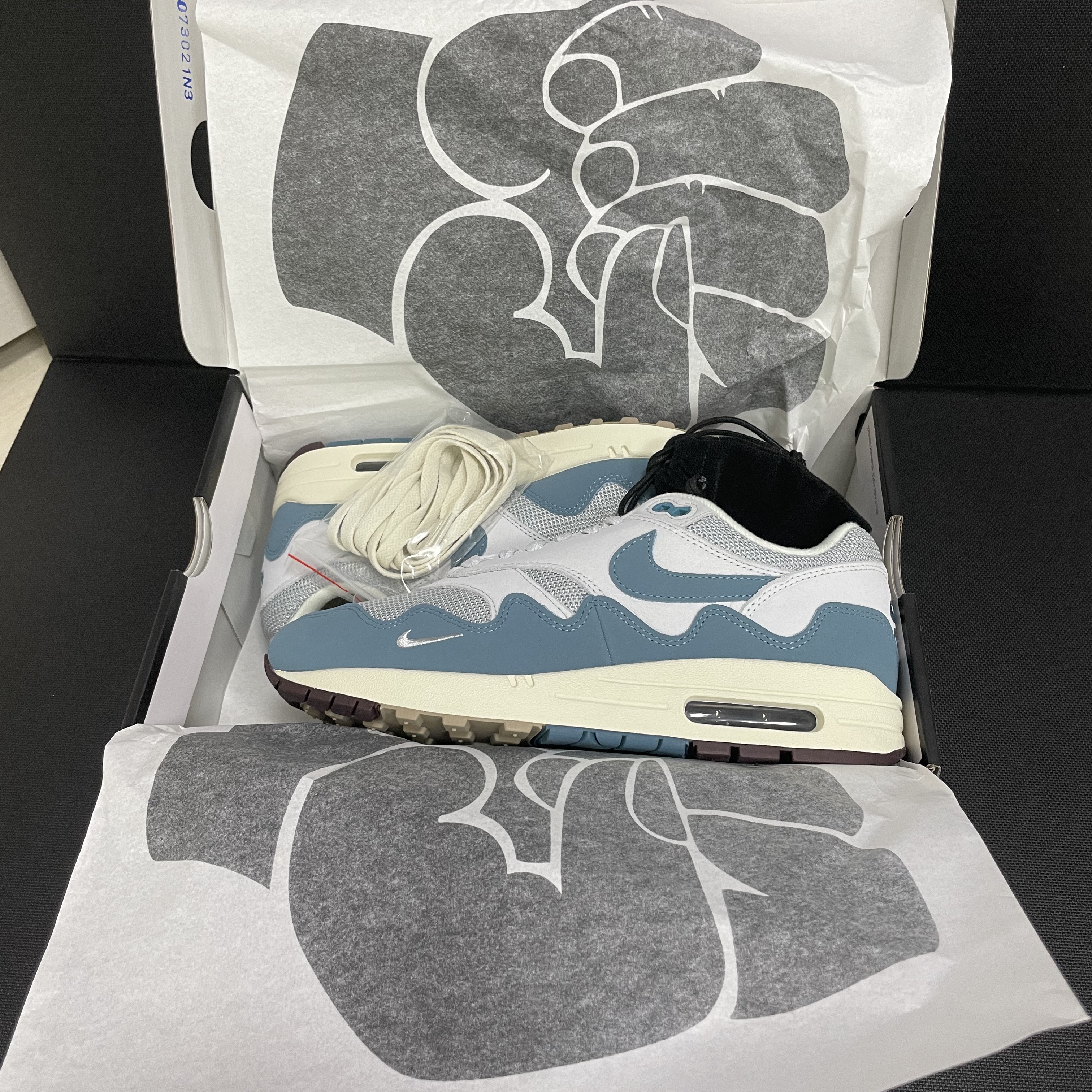 Nike x Patta Air Max 1 Noise Aqua 착용 스타일 - 2