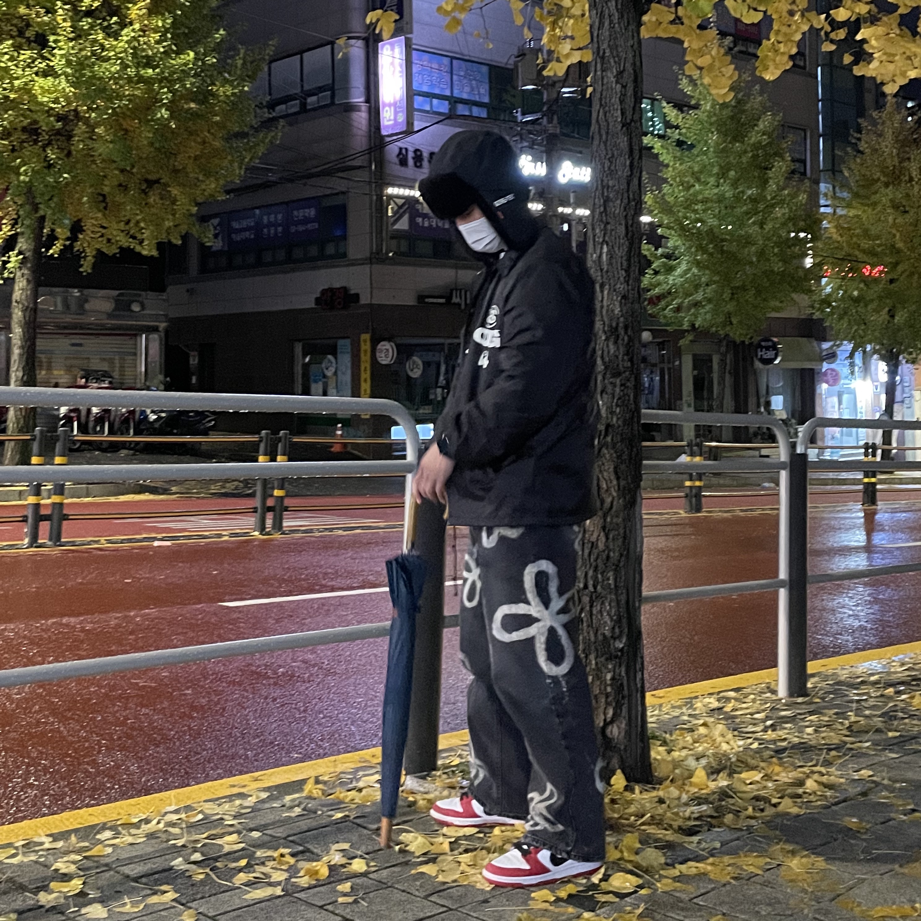 CDG x Stussy Coach Jacket Black, Nike SB Dunk Low Pro Chicago 착용 스타일