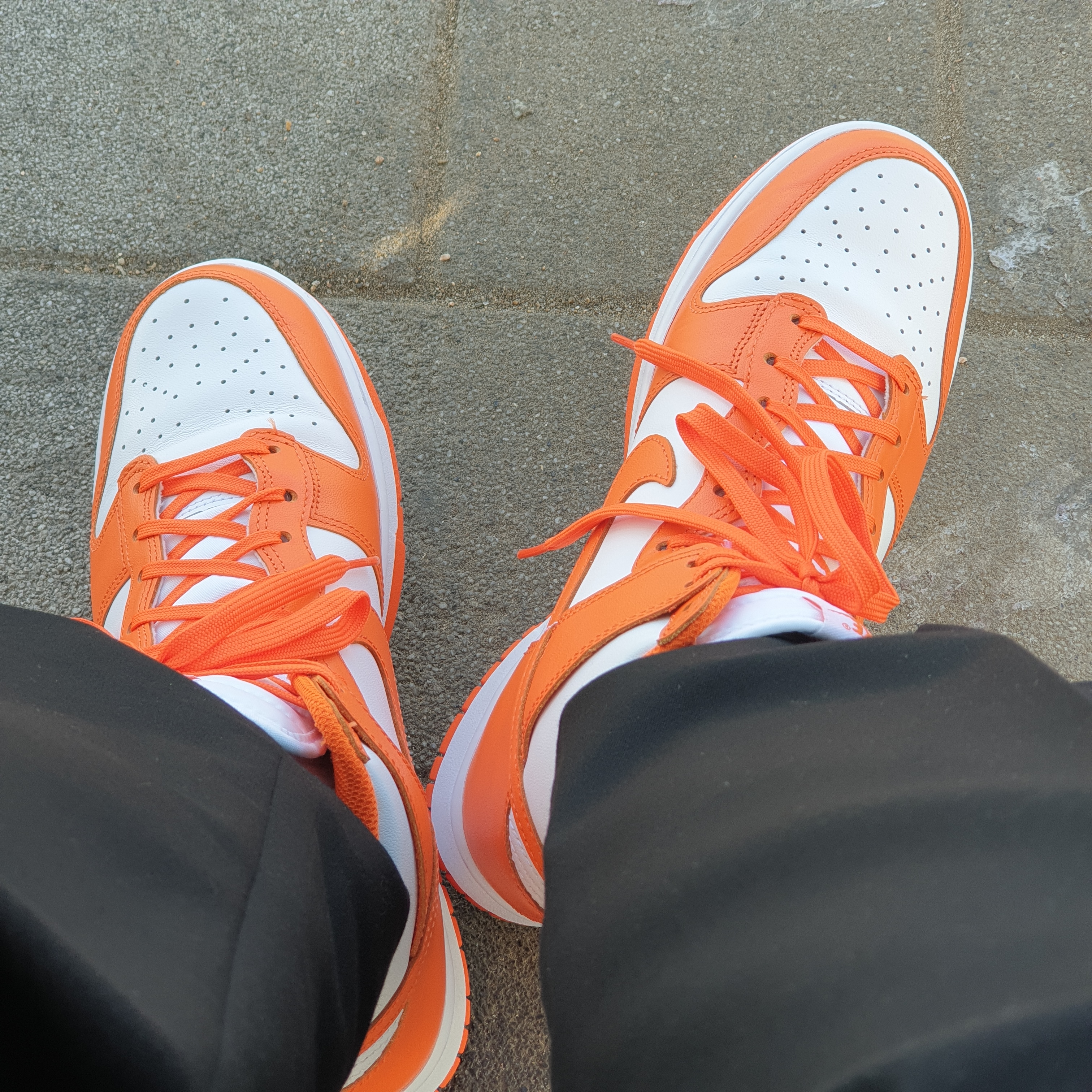 Nike Dunk High Retro Orange Blaze 착용 스타일