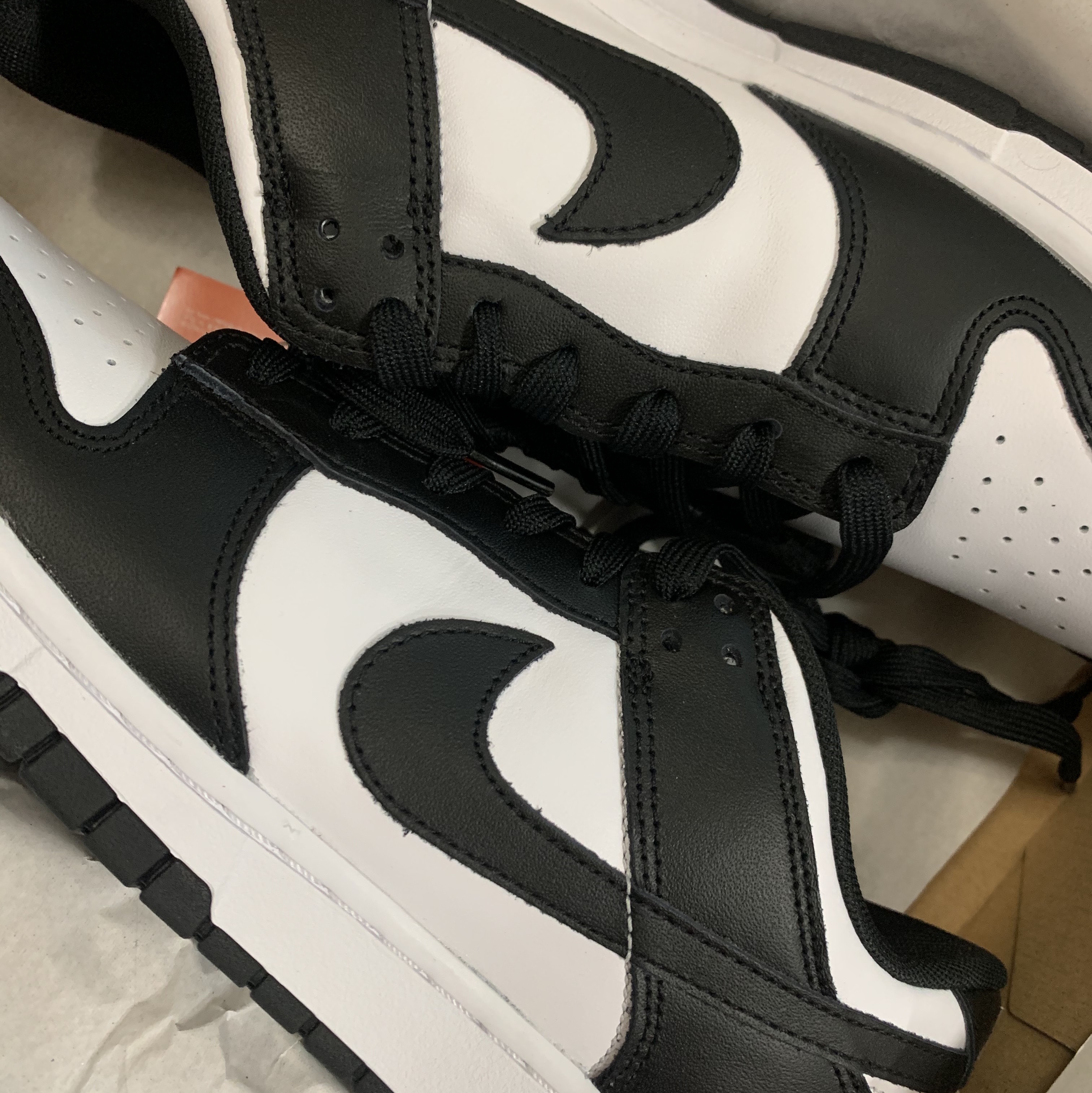 (W) Nike Dunk Low Black 착용 스타일
