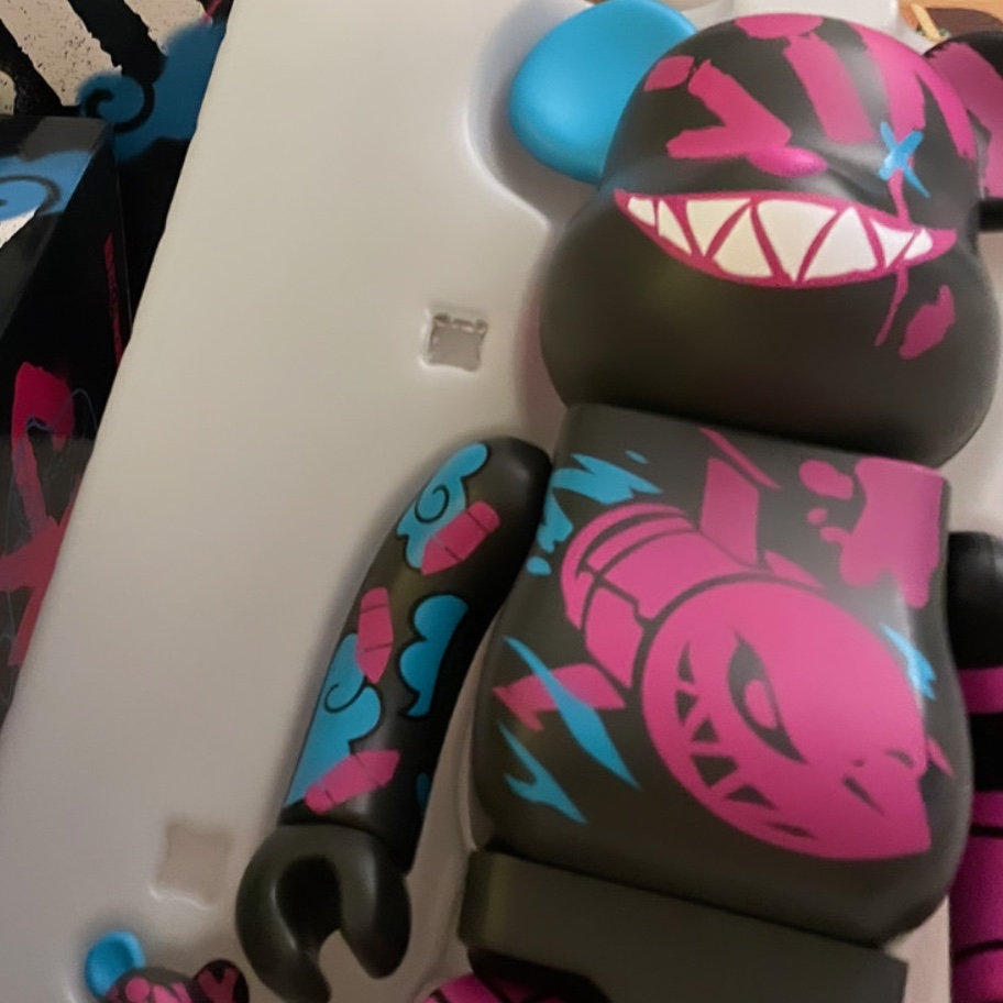 Bearbrick League of Legends Jinx 100% & 400% Set 착용 스타일
