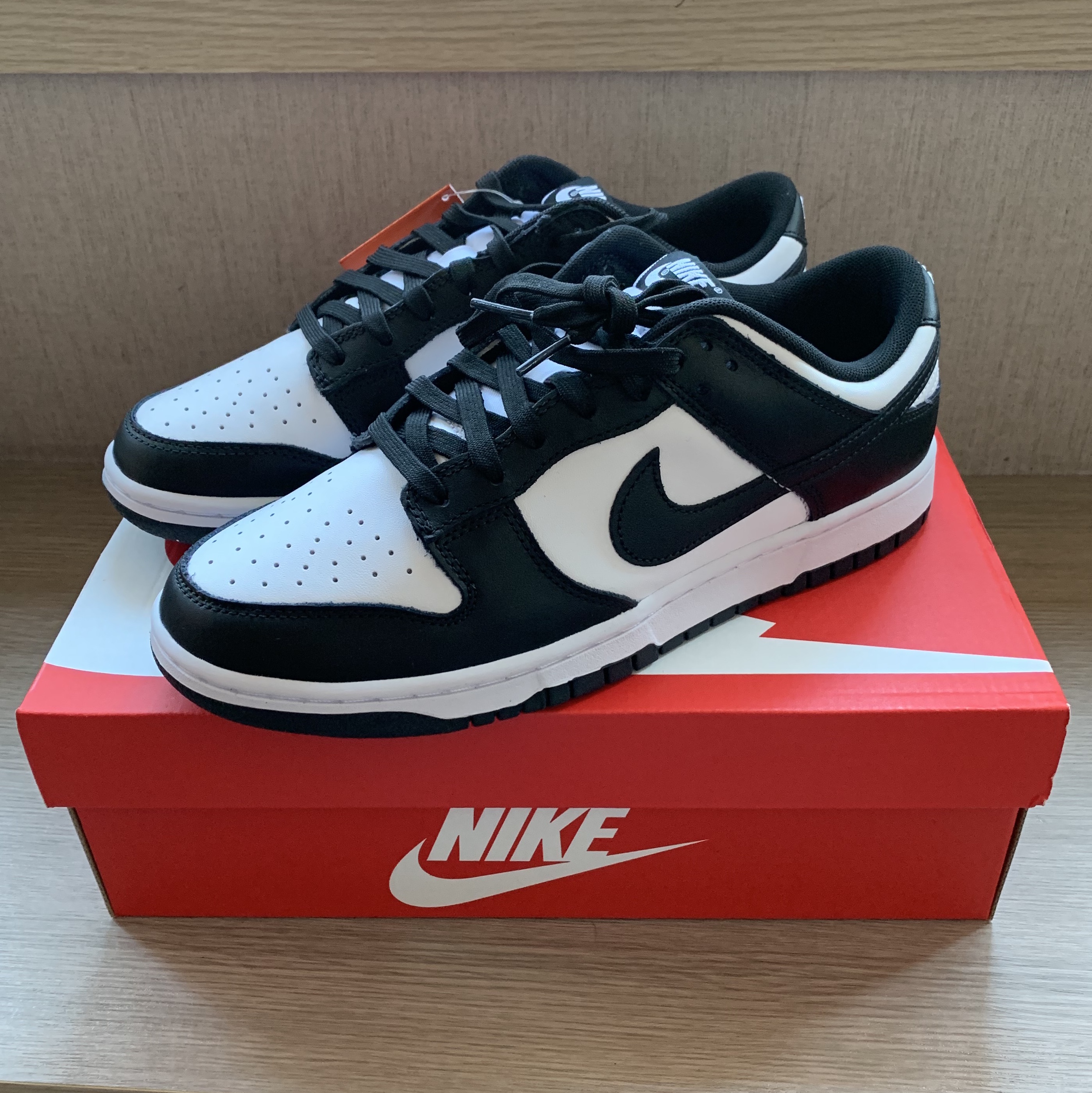 Nike Dunk Low Retro Black 착용 스타일 - 1