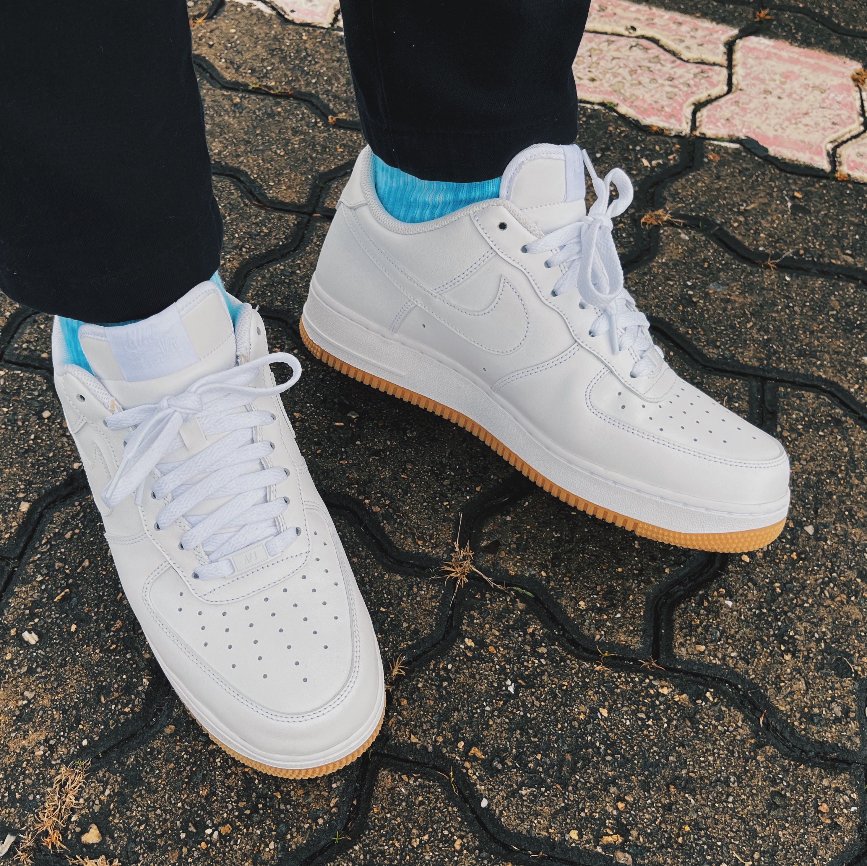 Nike Air Force 1 '07 White Gum Light Brown 착용 스타일