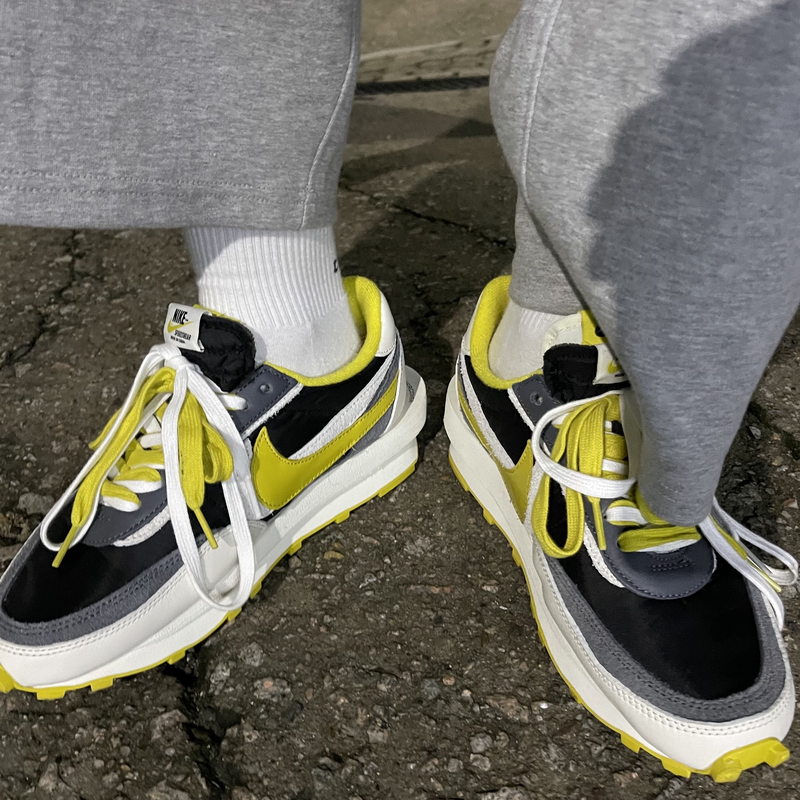 Nike x Sacai x Undercover LDWaffle Black Bright Citron 착용 스타일 - 1