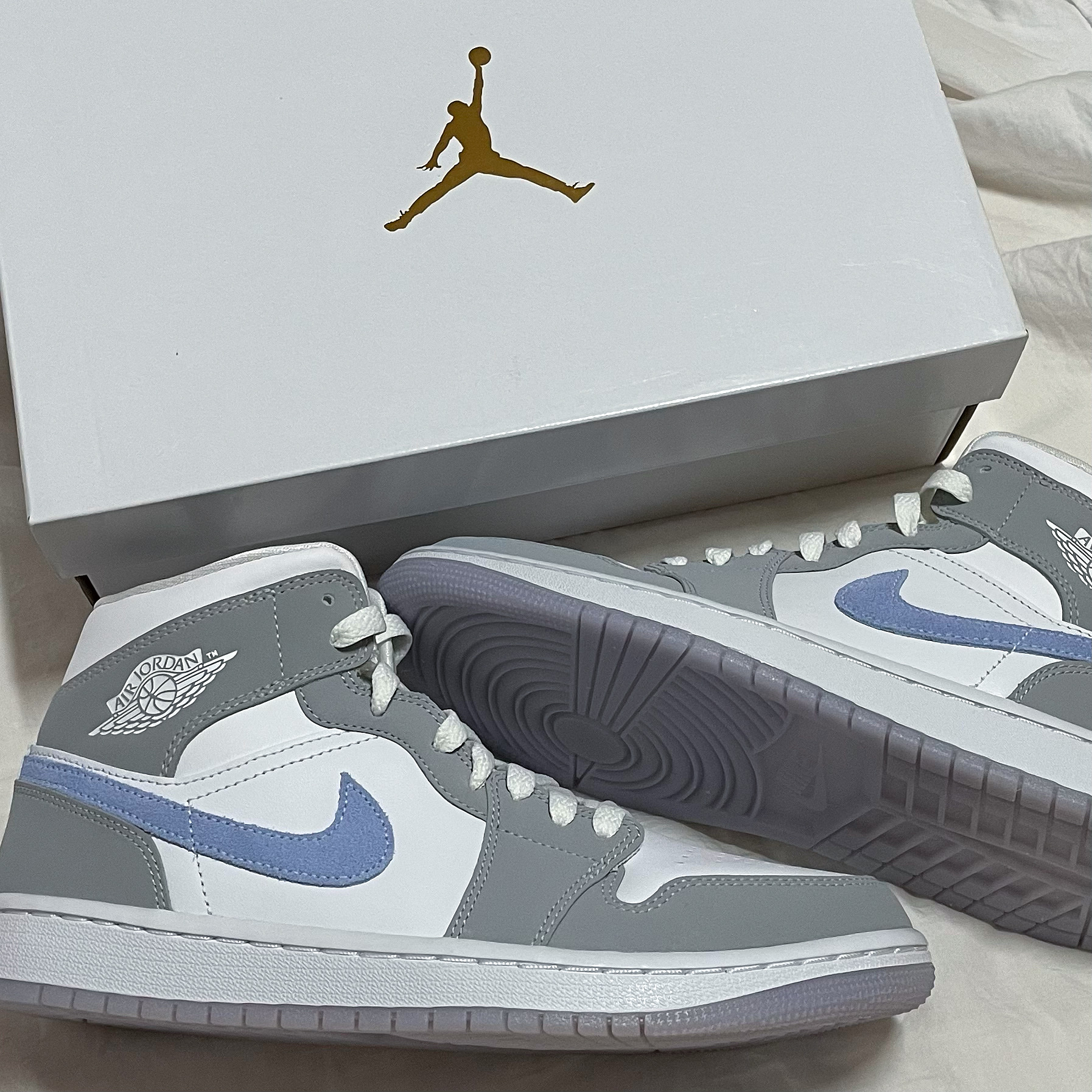 (W) Jordan 1 Mid Wolf Grey 착용 스타일