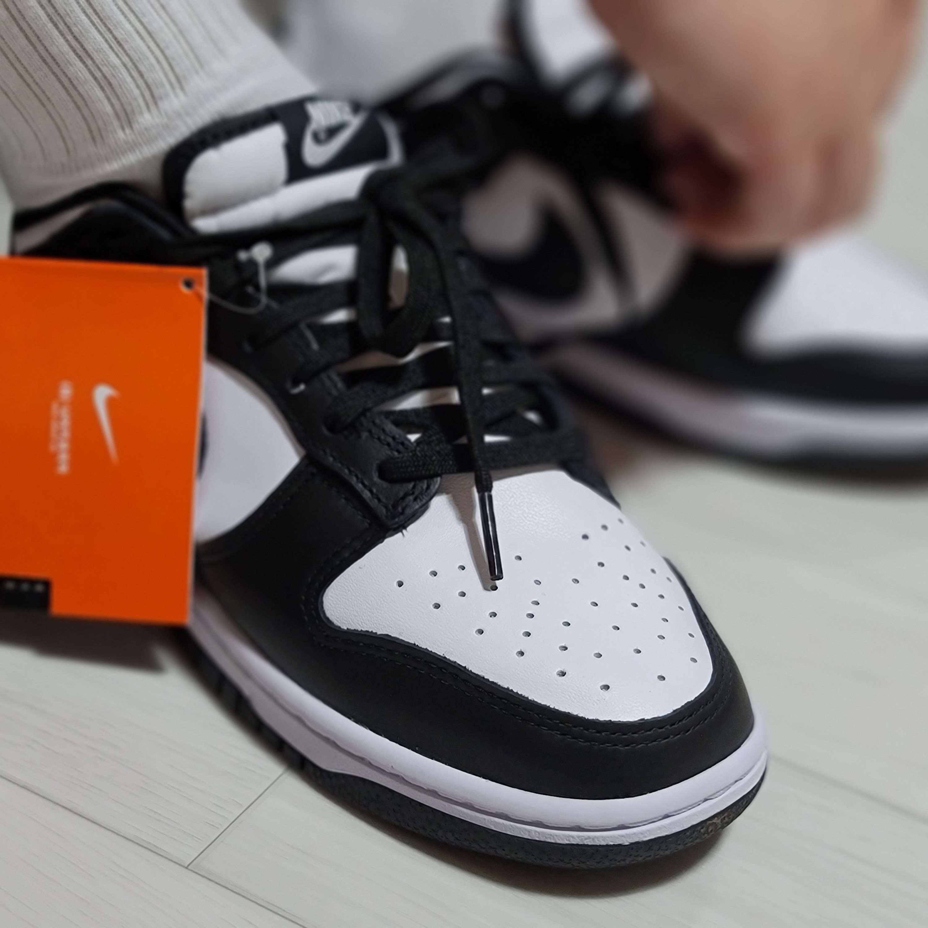 Nike Dunk Low Retro Black 착용 스타일 - 3
