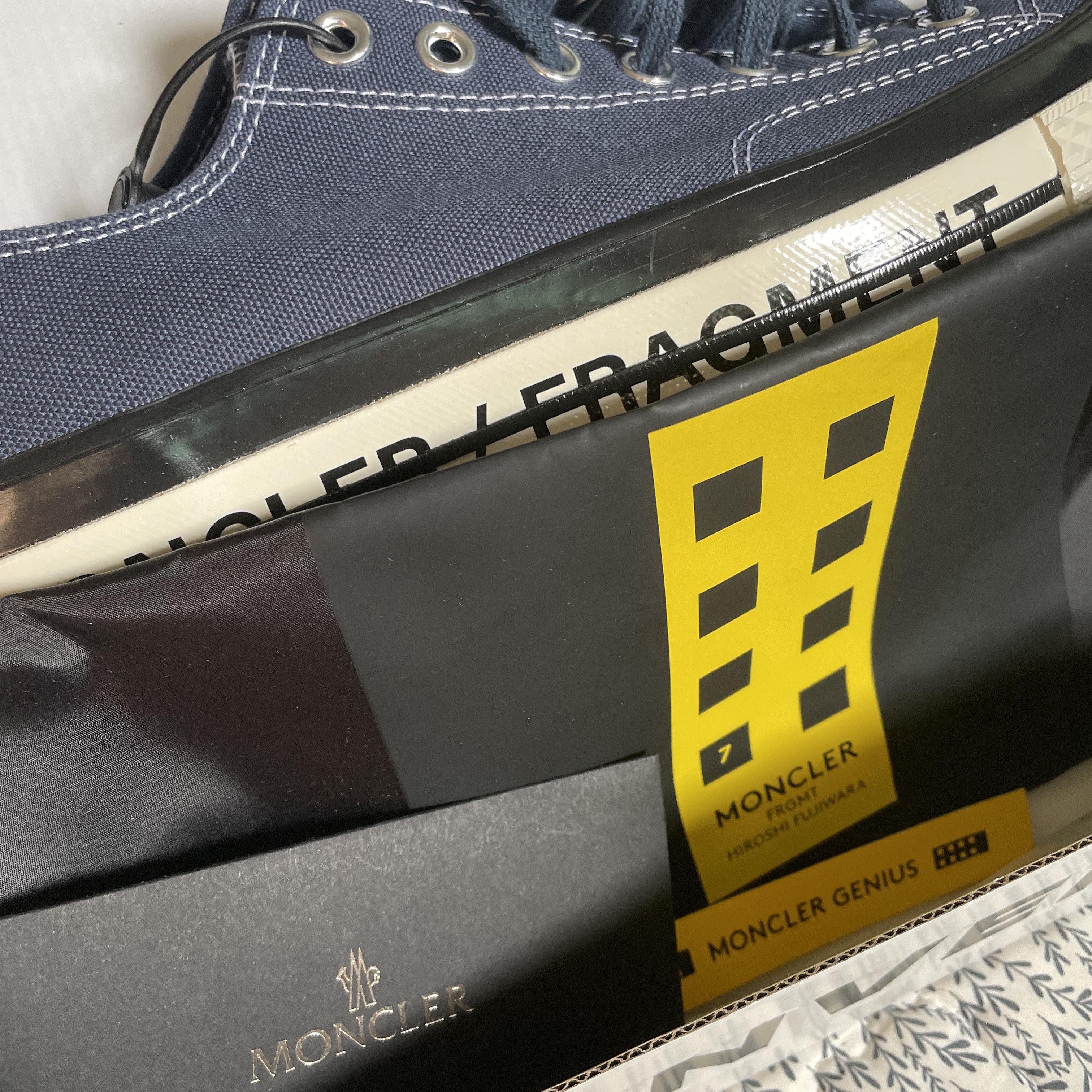 Converse x Moncler x Fragment Chuck 70 Ox Fraylor III Insignia Blue, Converse x Moncler x Fragment Chuck 70 Ox Fraylor III Black 착용 스타일