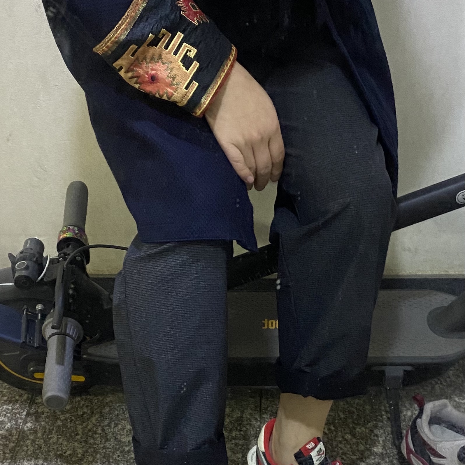 Nike x Sacai x Undercover LDWaffle Midnight Spruce University Red 착용 스타일 - 4