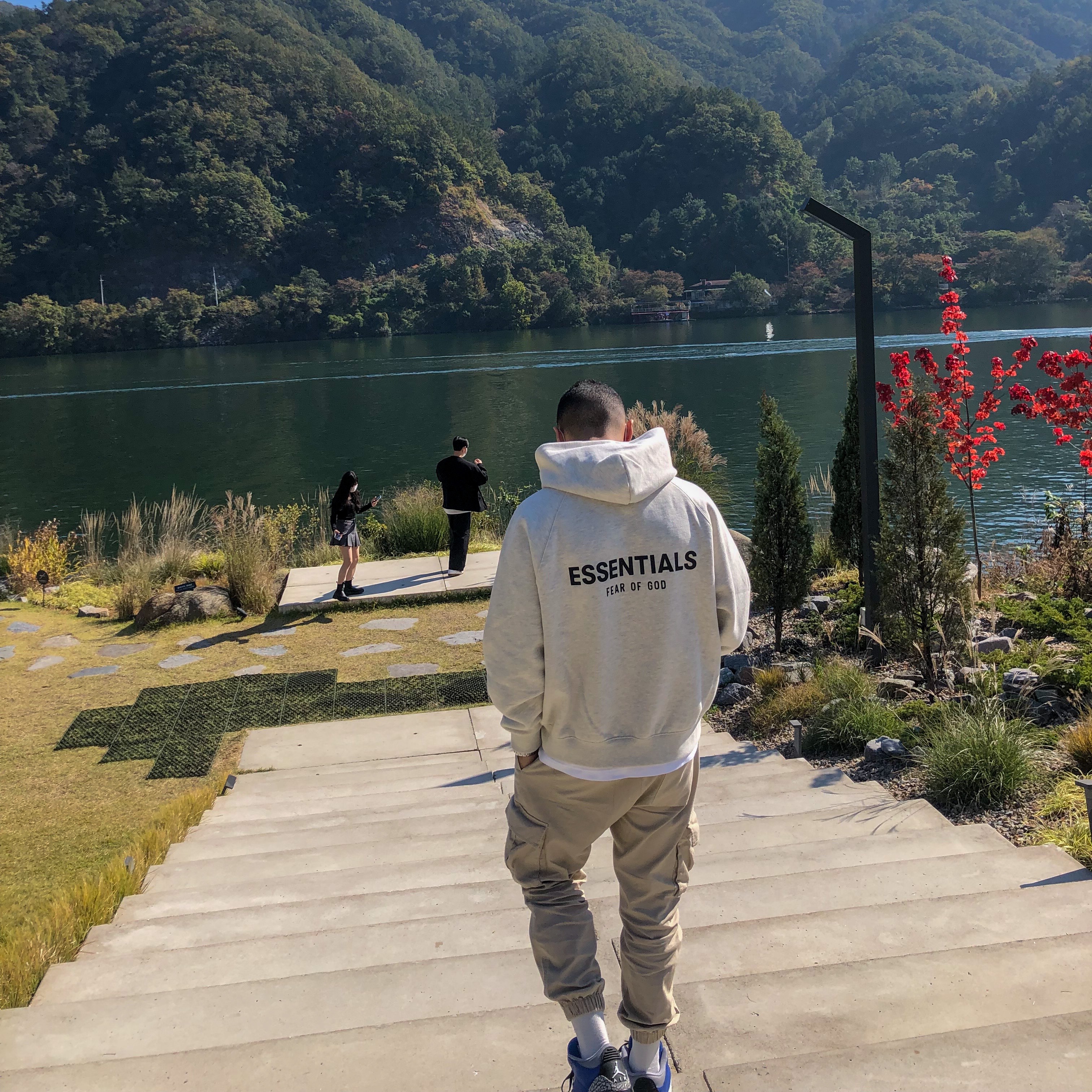 Essentials Pull-Over Hoodie Cream - 21SS, Jordan 3 Retro Varsity Royal Cement 착용 스타일 - 1