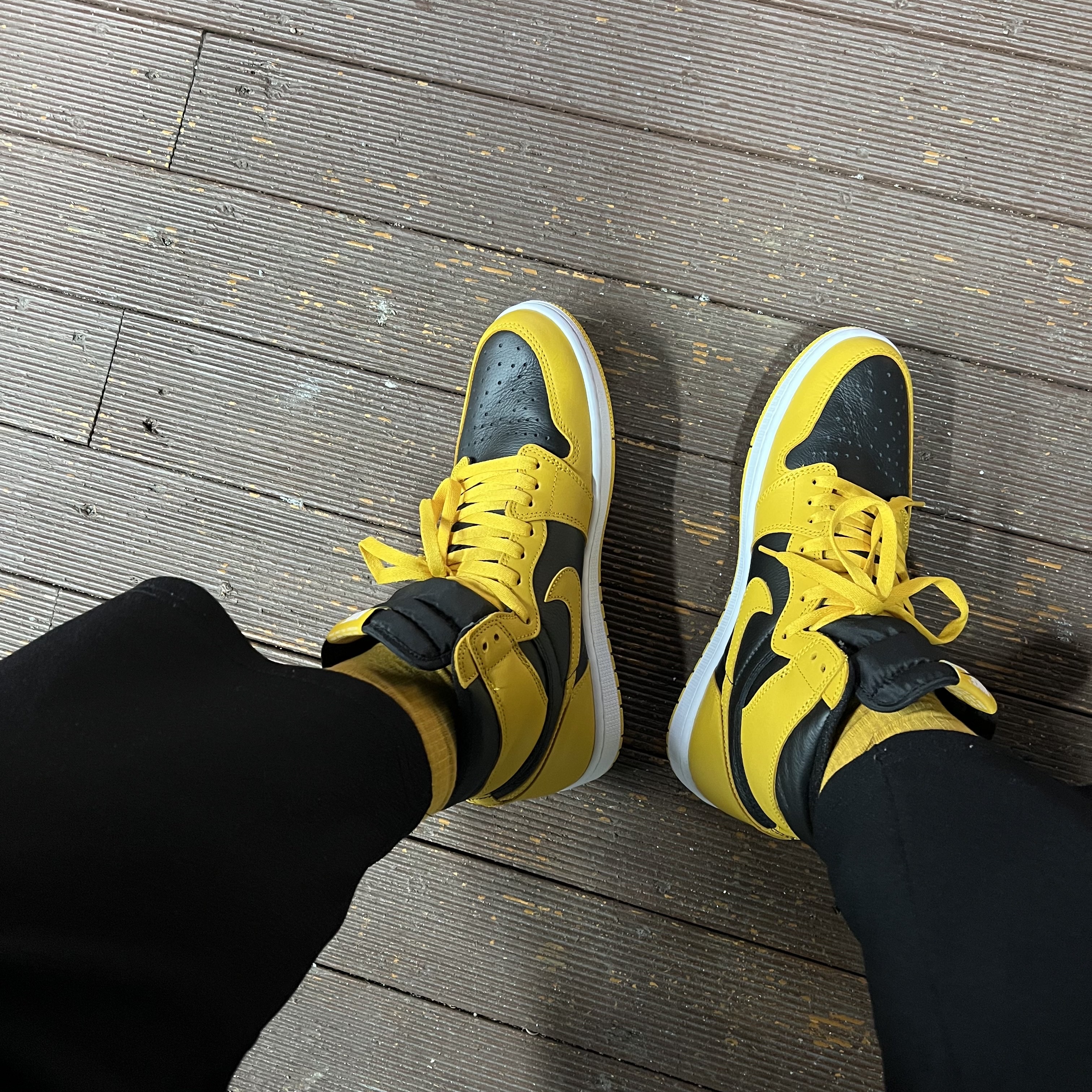 Jordan 1 Retro High OG Pollen 착용 스타일 - 4