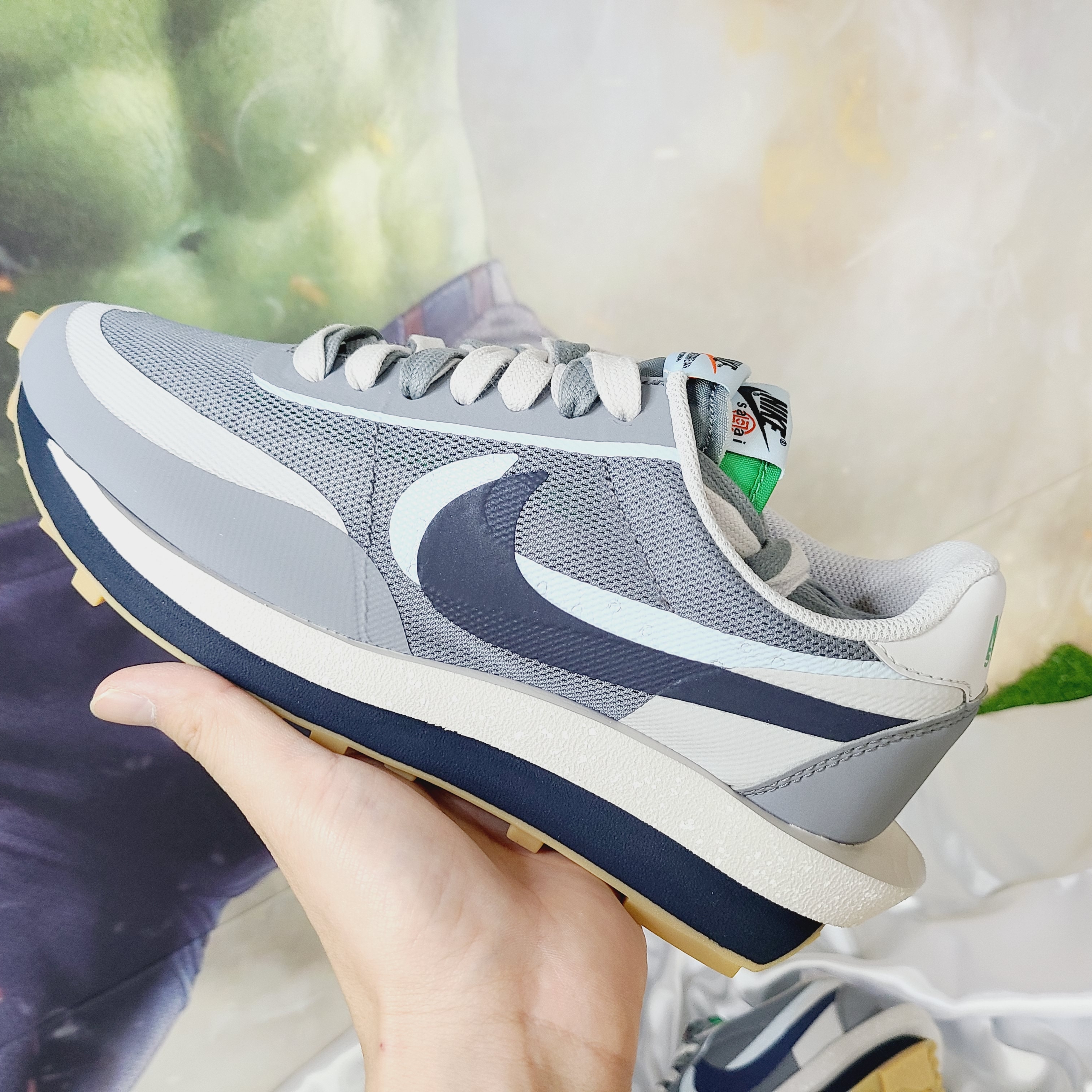 Nike x Sacai x Clot LDWaffle Cool Grey 착용 스타일 - 2