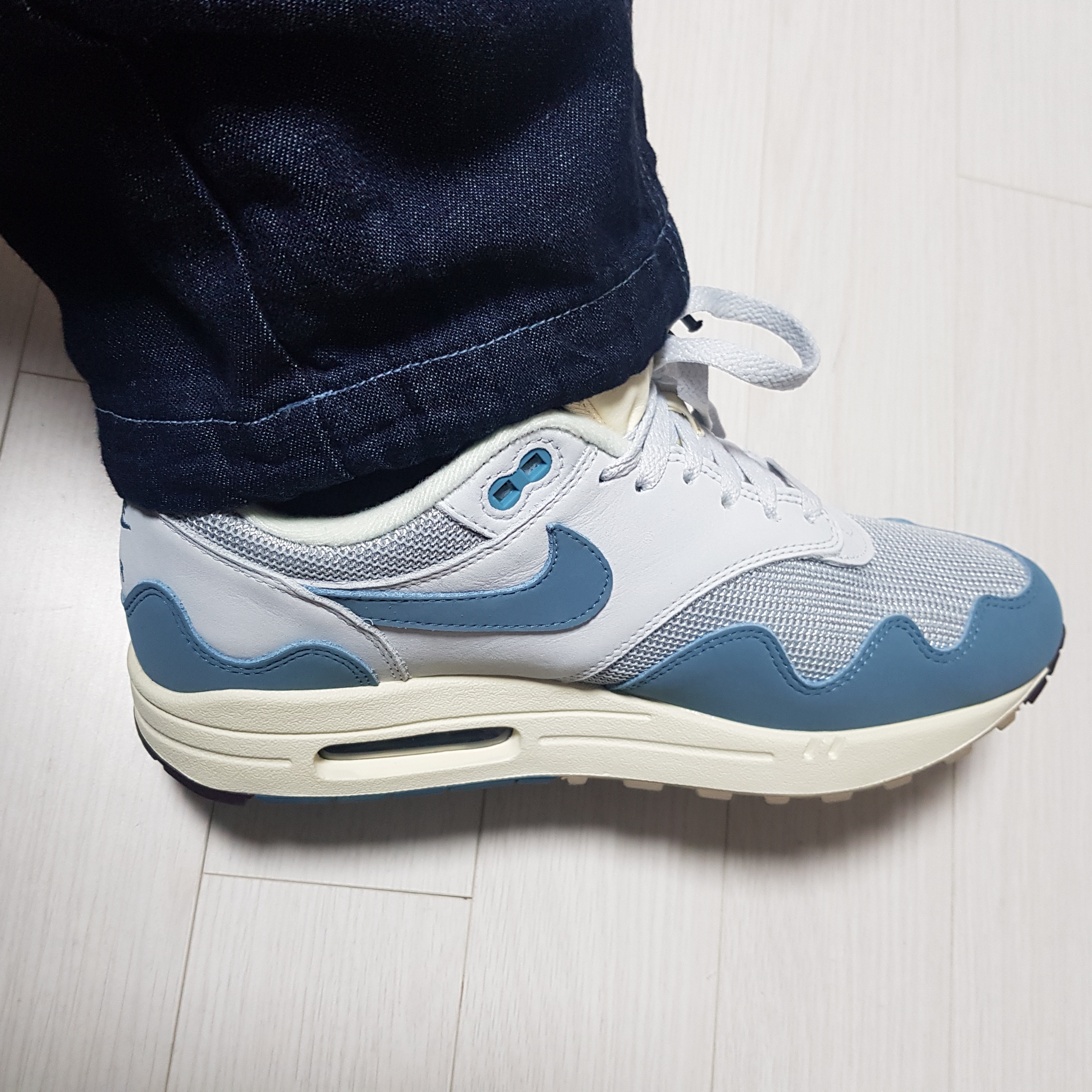 Nike x Patta Air Max 1 Noise Aqua 착용 스타일