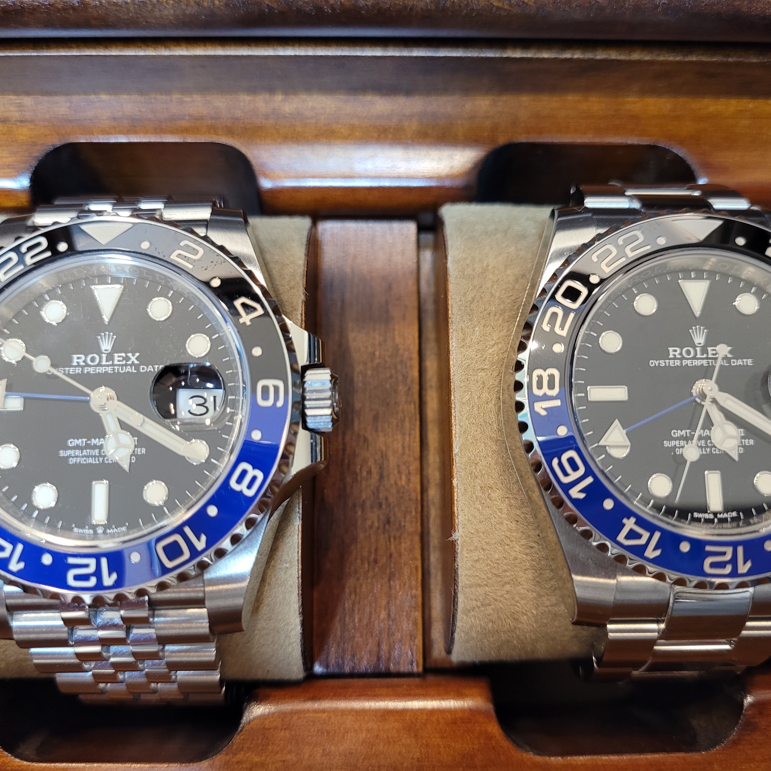 Rolex GMT-Master II 40mm 126710BLNR Black Oyster, Rolex GMT-Master II 40mm 126710BLNR Black Jubilee 착용 스타일 - 2