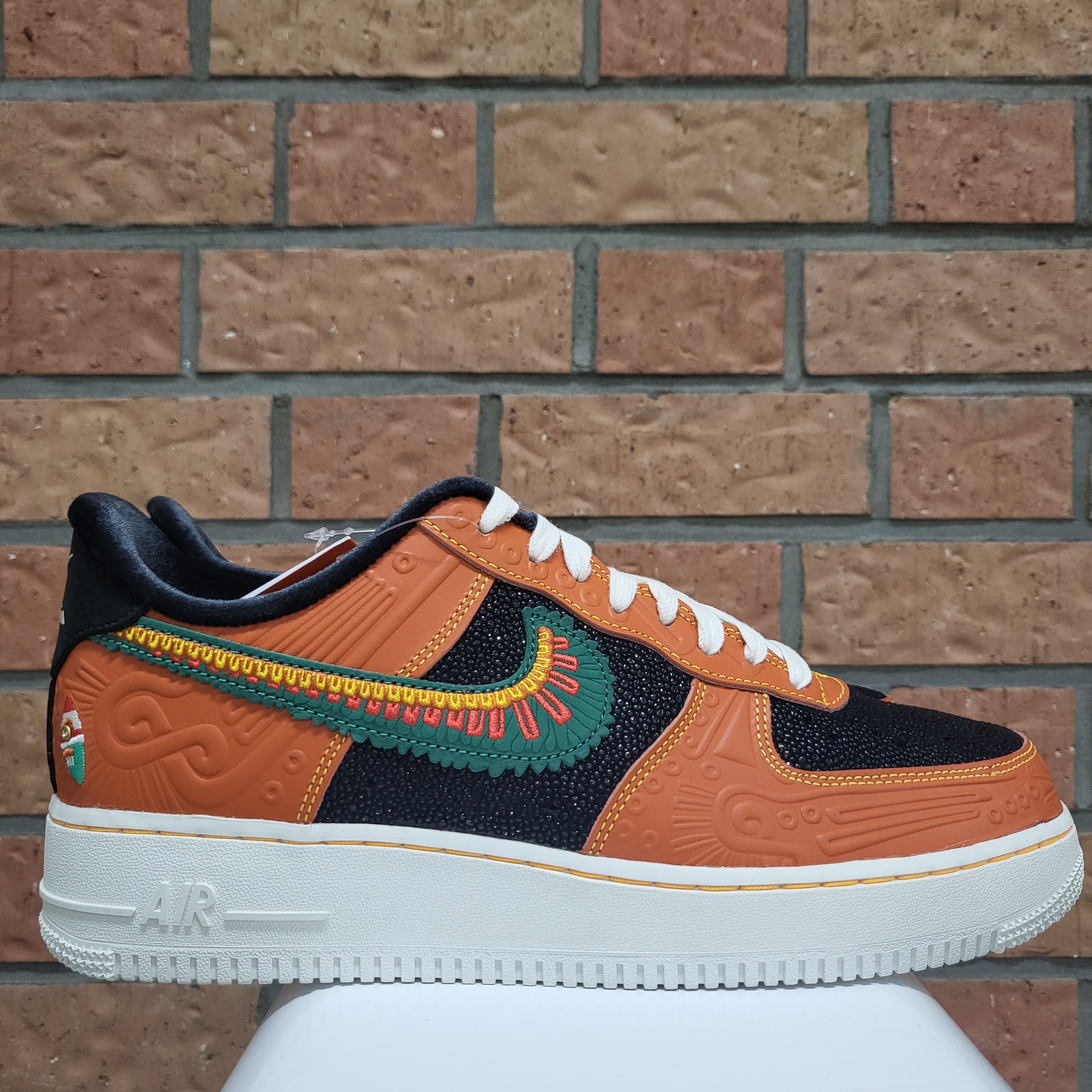 Nike Air Force 1 '07 LX Siempre Familia 착용 스타일