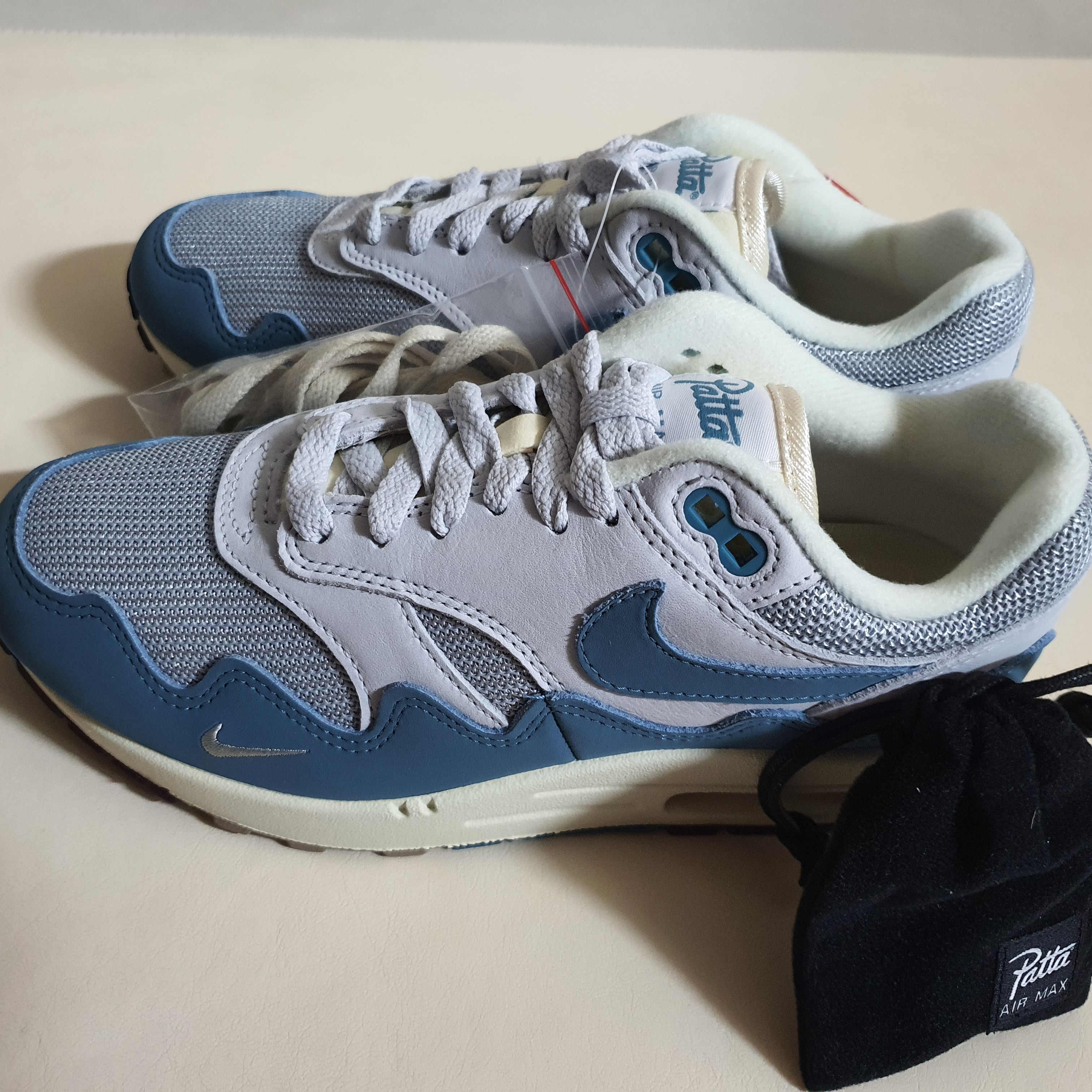Nike x Patta Air Max 1 Noise Aqua 착용 스타일 - 2
