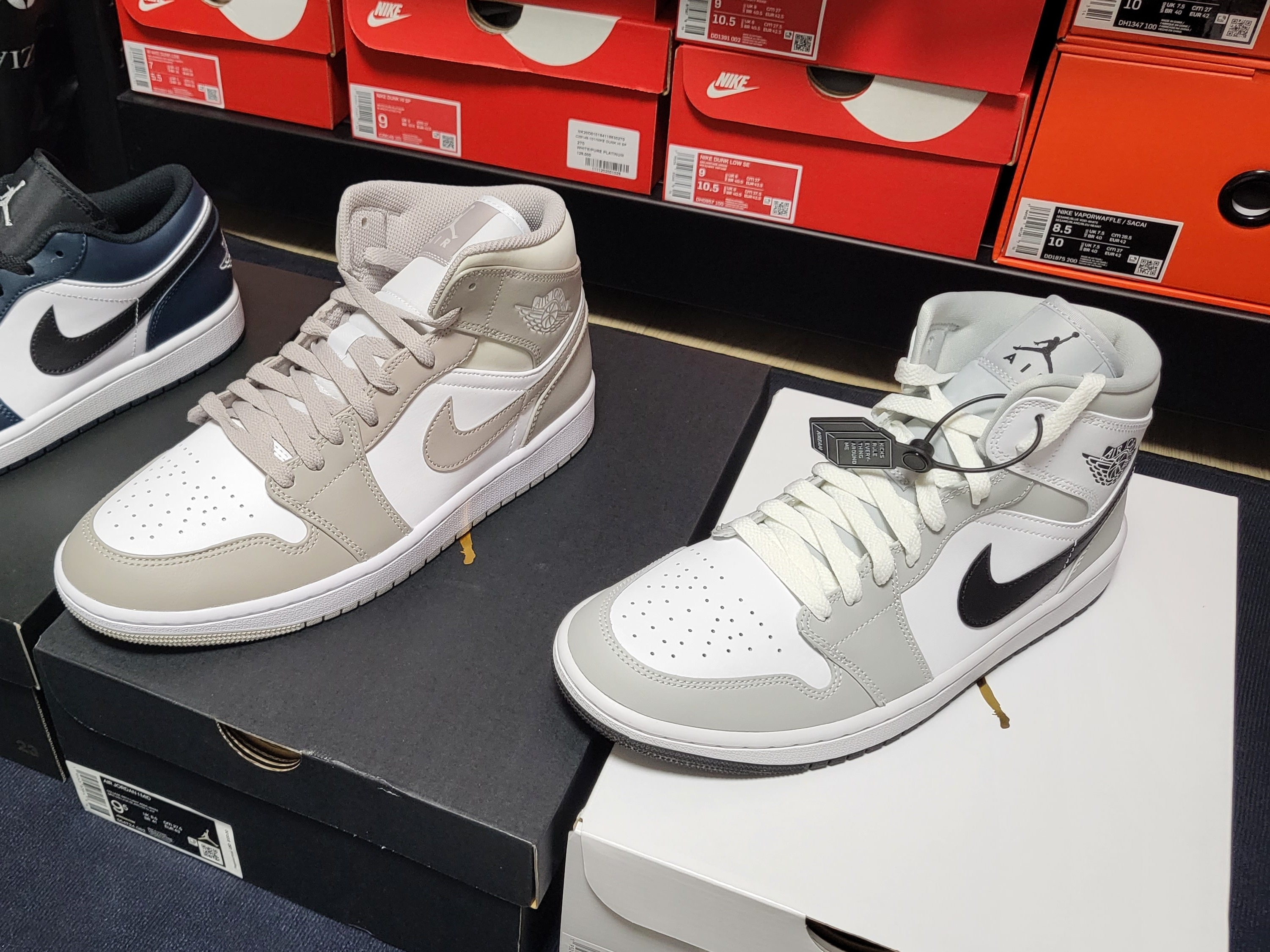 (W) Jordan 1 Mid Grey Fog, Jordan 1 Mid College Grey 착용 스타일 - 3