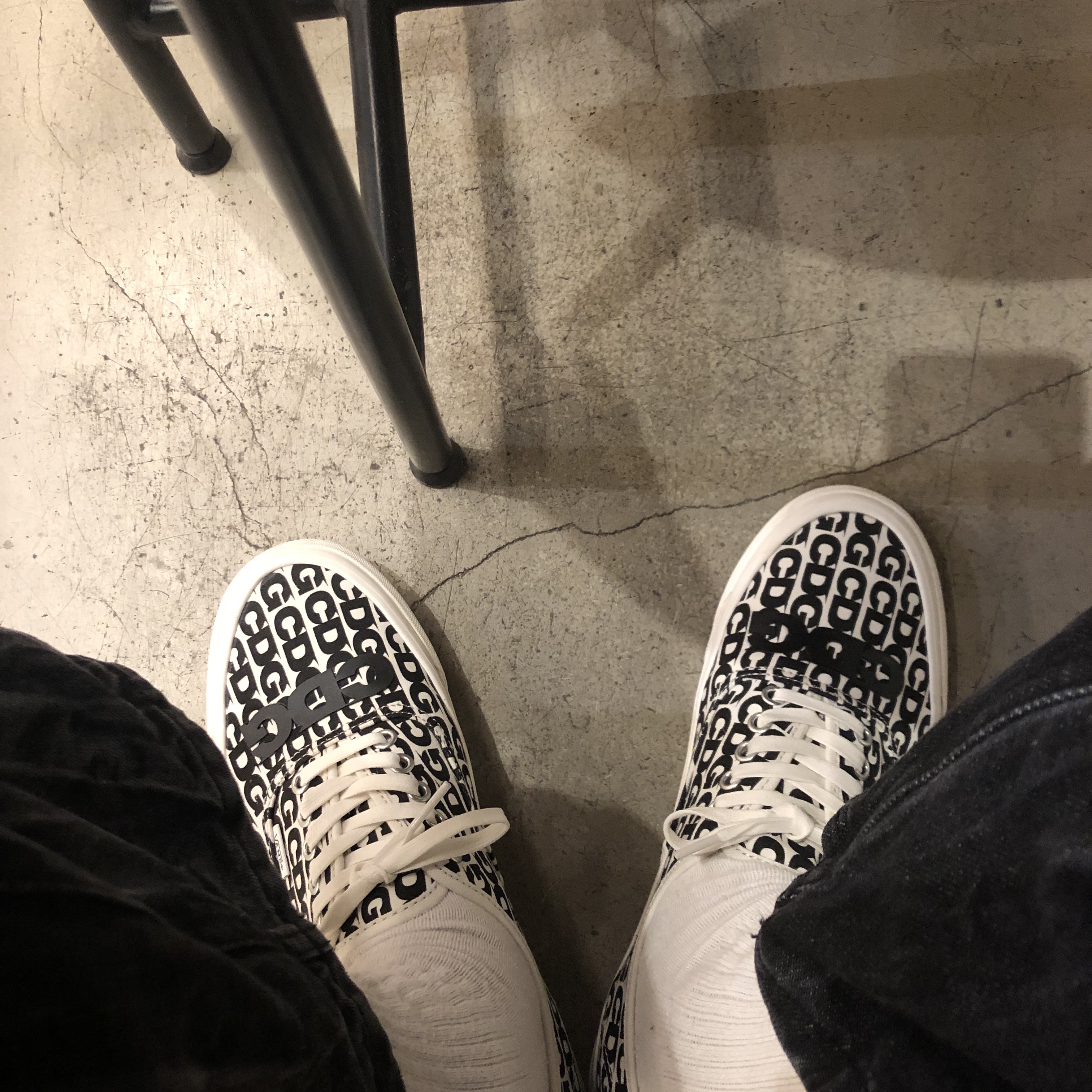 Vans Vault x CDG OG Authentic LX White Black 착용 스타일
