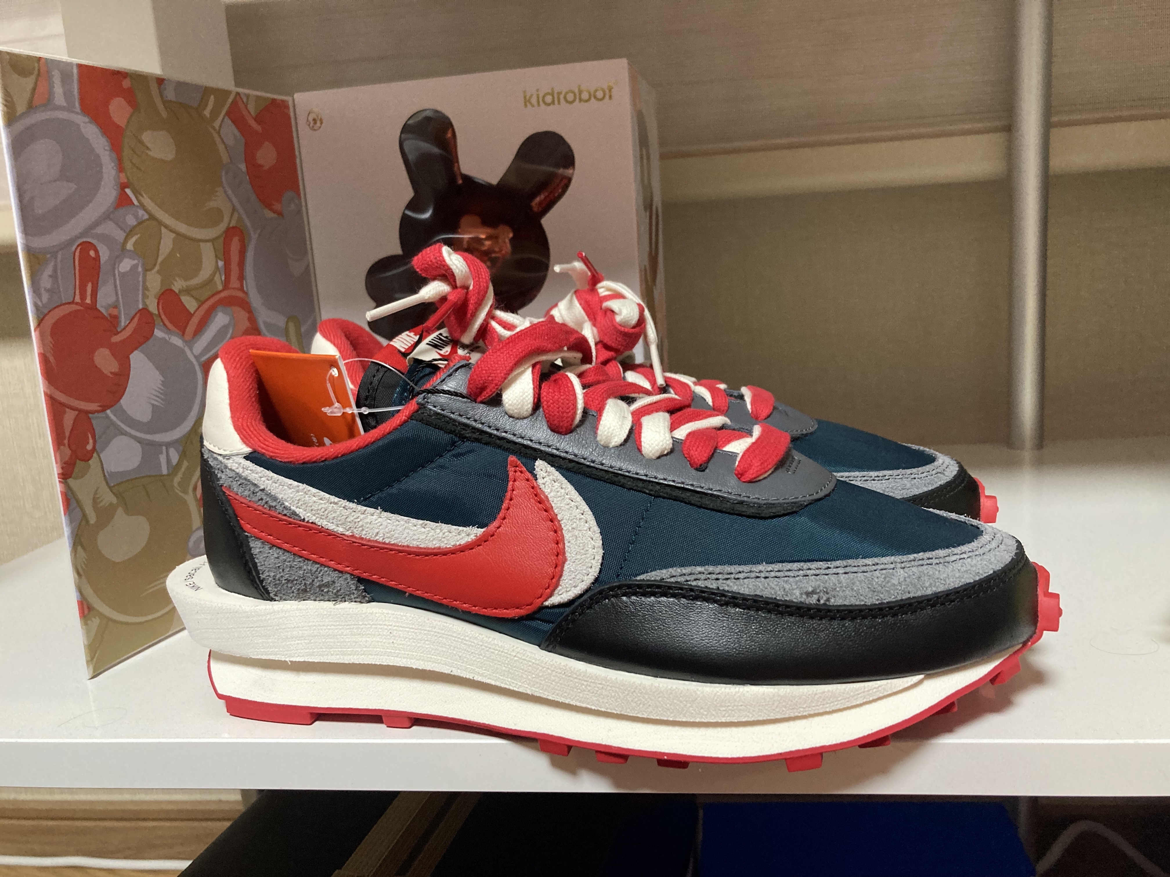 Nike x Sacai x Undercover LDWaffle Midnight Spruce University Red 착용 스타일 - 1