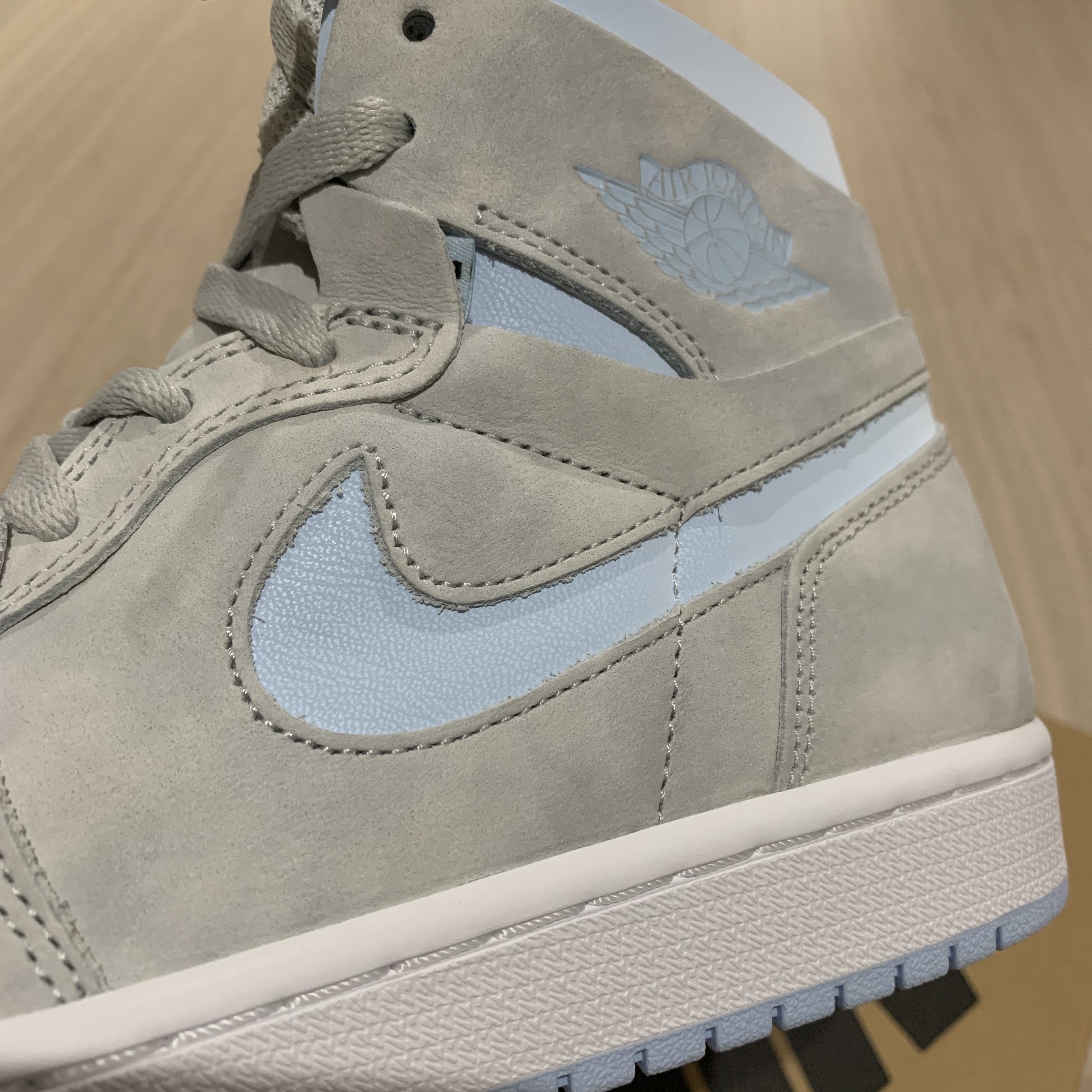 (W) Jordan 1 Zoom Air CMFT Grey Fog and Celestine Blue 착용 스타일 - 4