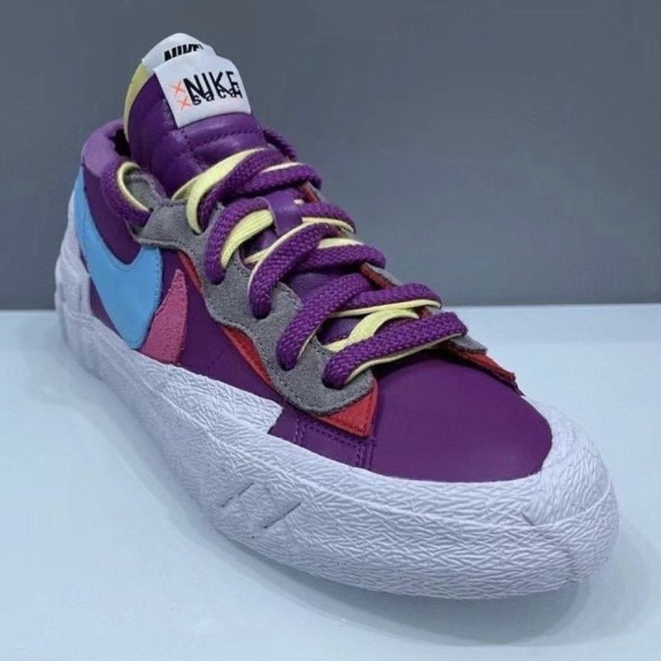 Nike x Sacai x Kaws Blazer Low Purple Dusk 착용 스타일 - 2