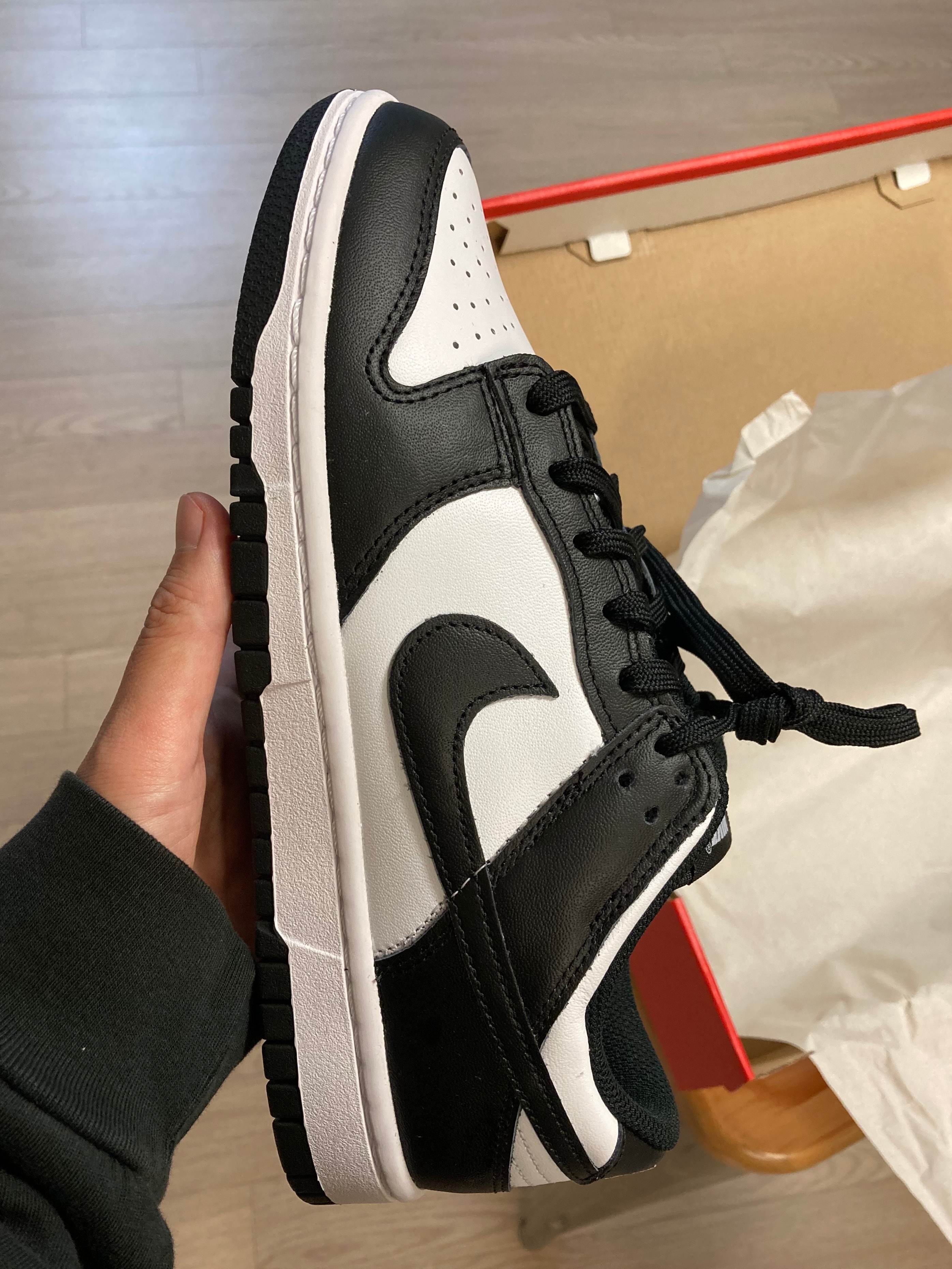 (W) Nike Dunk Low Black 착용 스타일