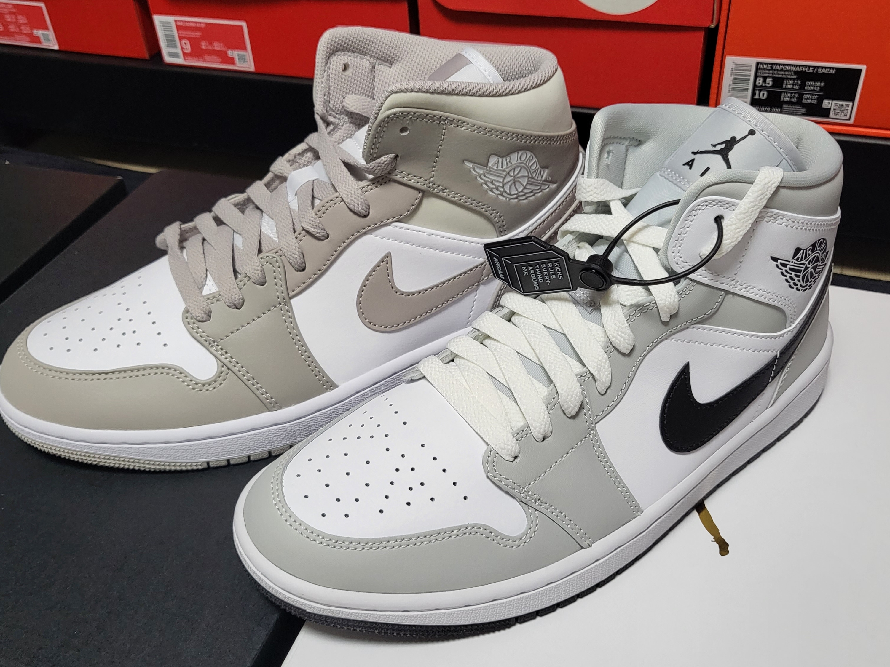 (W) Jordan 1 Mid Grey Fog, Jordan 1 Mid College Grey 착용 스타일 - 1