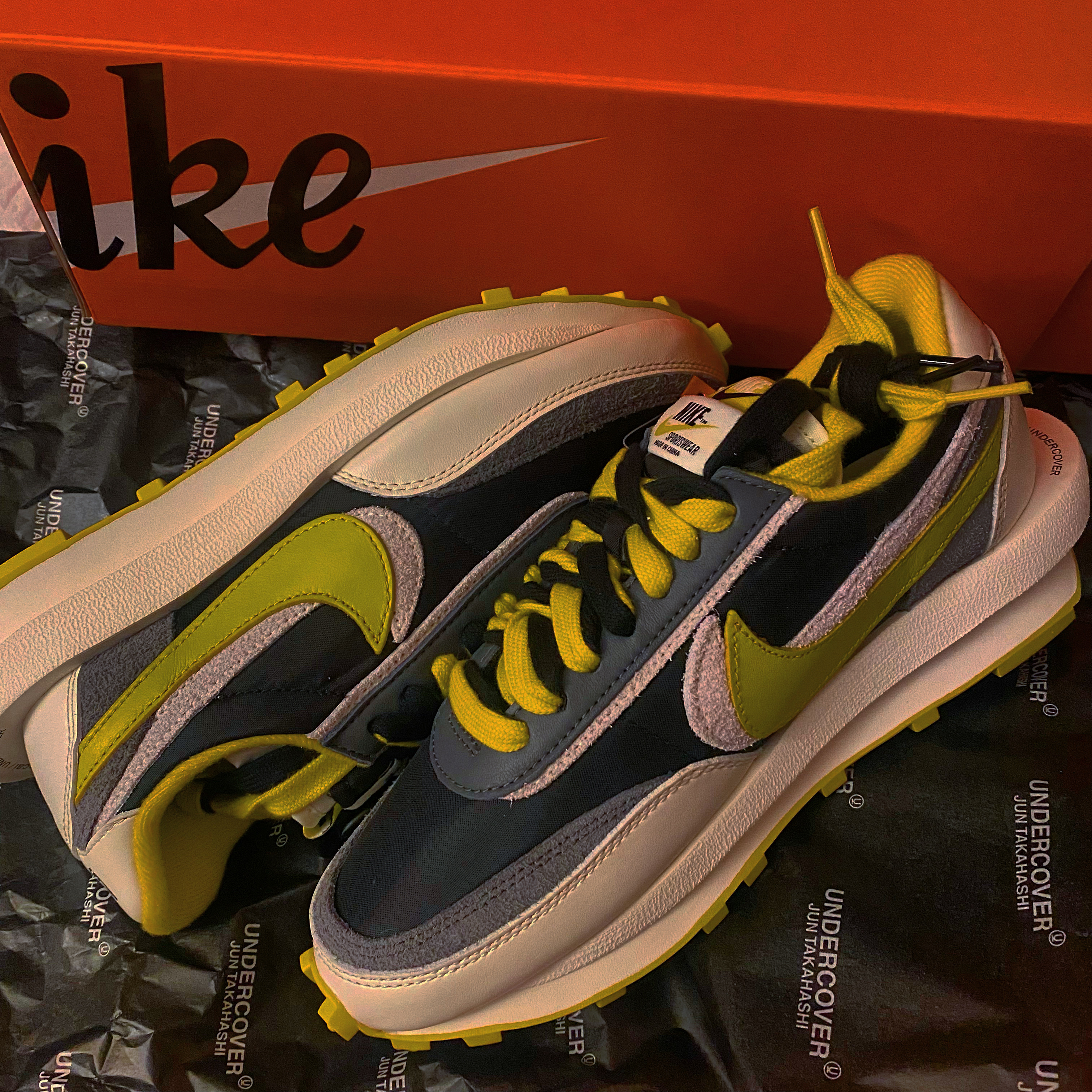 Nike x Sacai x Undercover LDWaffle Black Bright Citron 착용 스타일