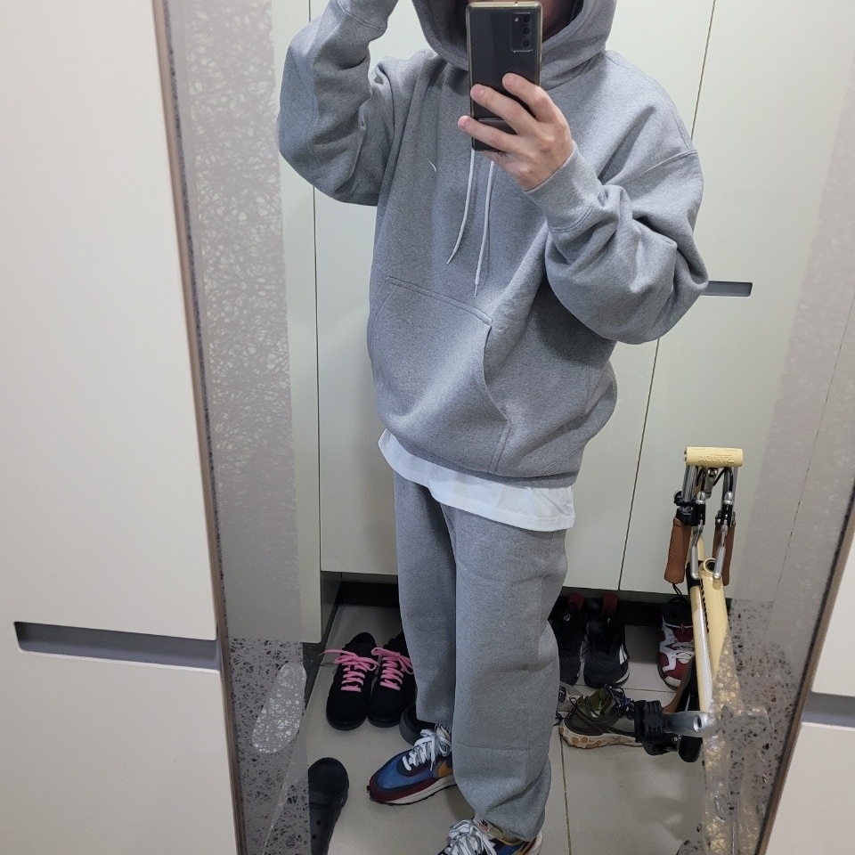 (W) Nike NRG Solo Swoosh Fleece Pants Dark Grey Heather - US/EU, Nike x Sacai LDWaffle Blue Multi 착용 스타일