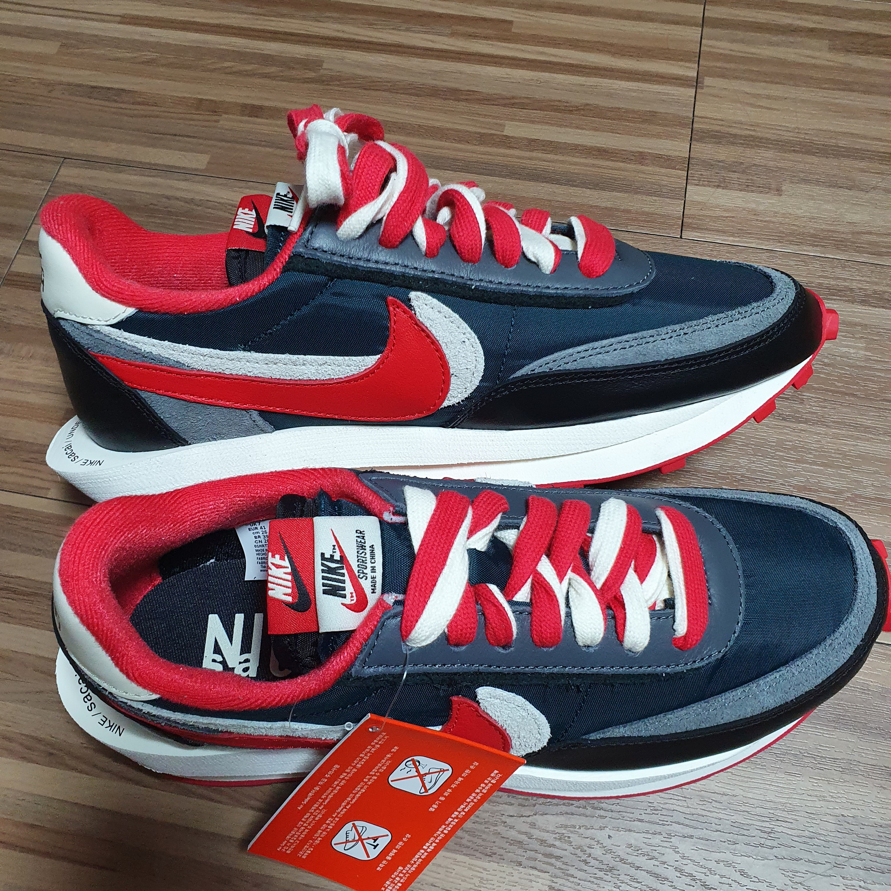 Nike x Sacai x Undercover LDWaffle Midnight Spruce University Red 착용 스타일 - 1
