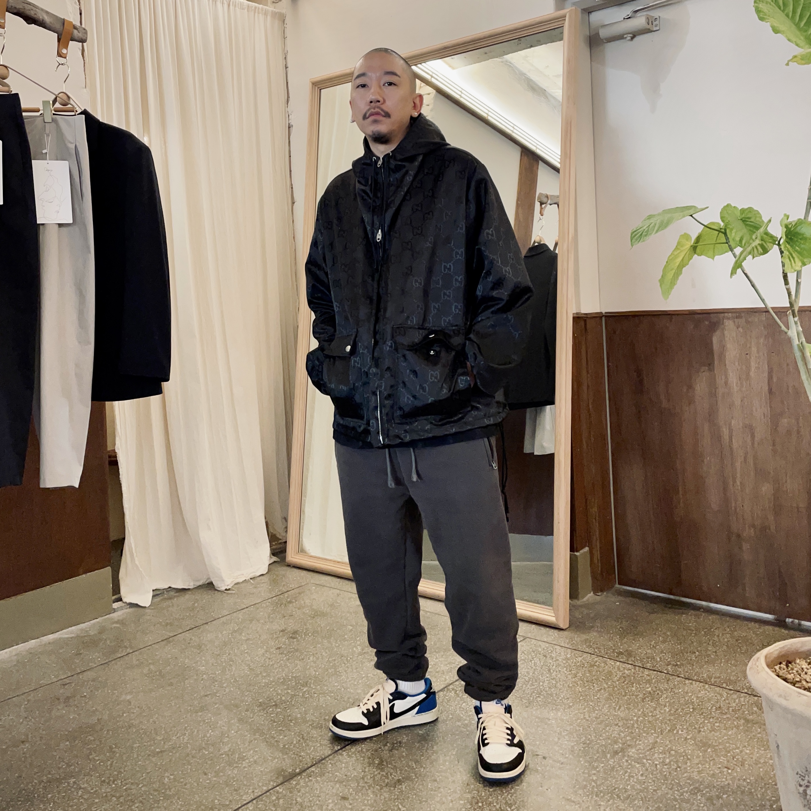 Jordan 1 x Travis Scott x Fragment Retro Low OG SP Military Blue 착용 스타일