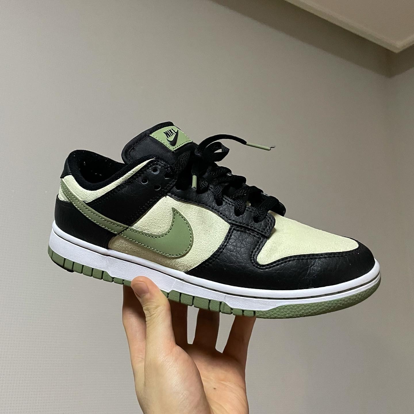 Nike Dunk Low SE Black Multi Camo 착용 스타일 - 1