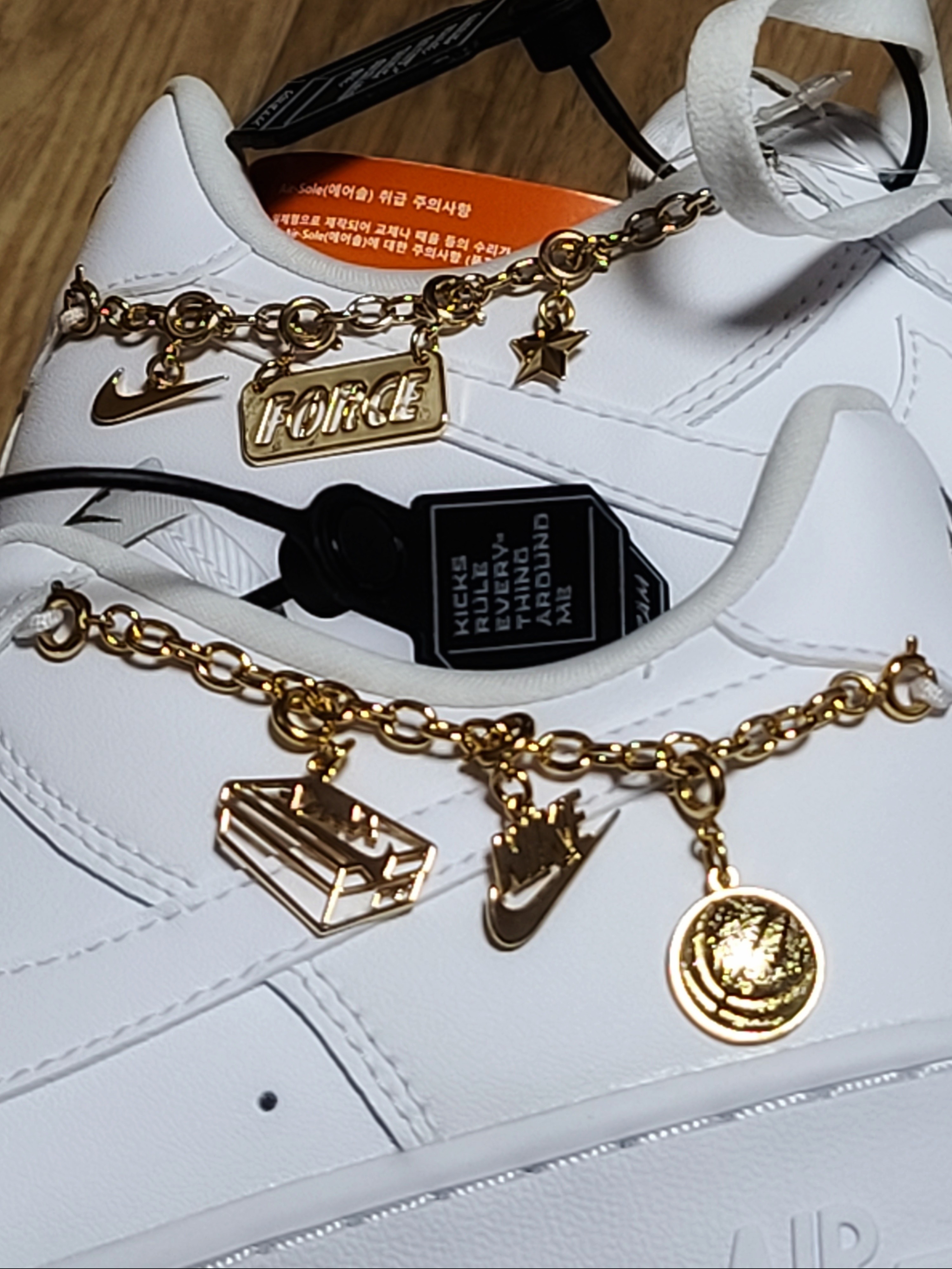 (W) Nike Air Force 1 '07 LX White Pendant 착용 스타일 - 2