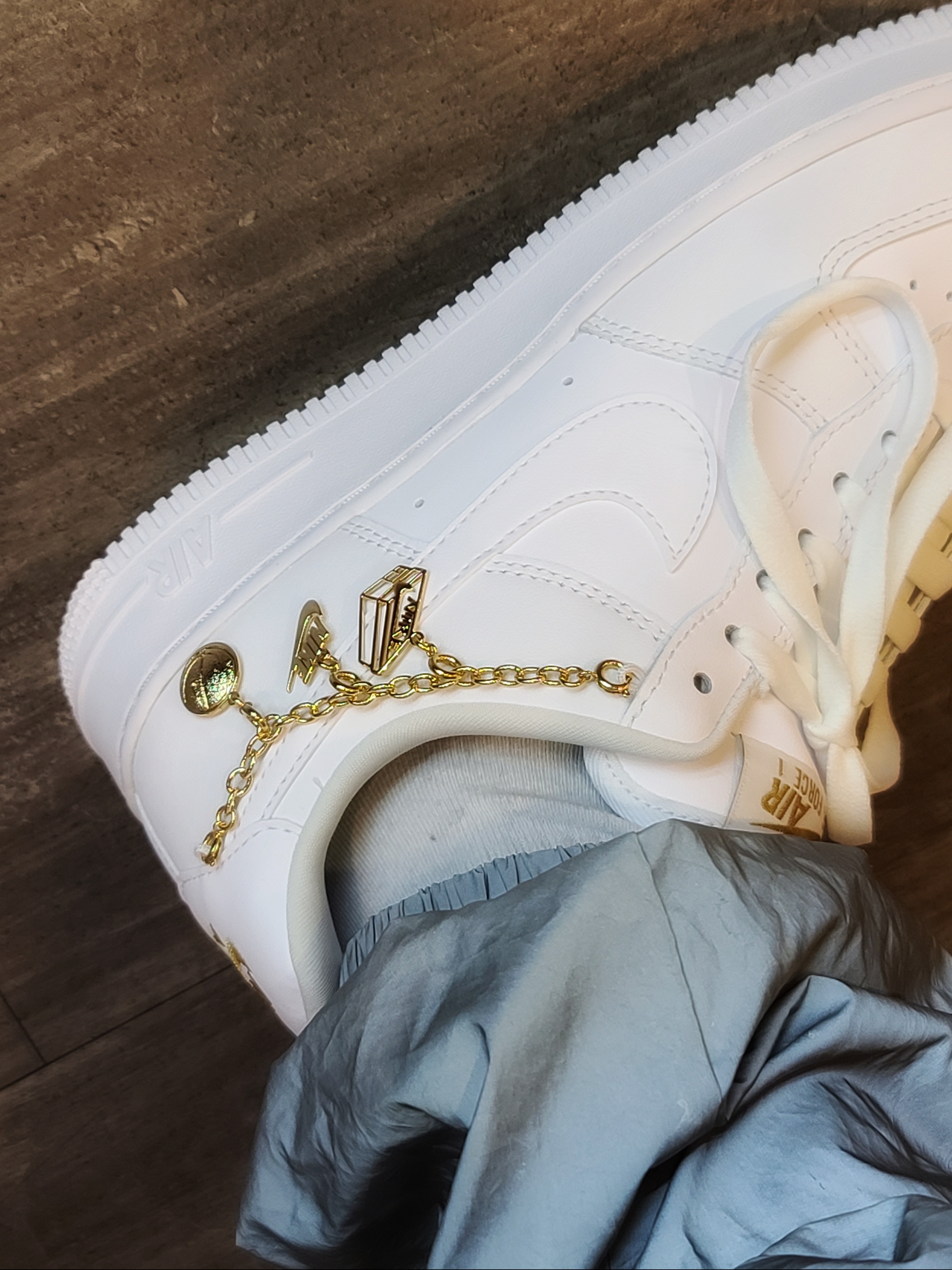 (W) Nike Air Force 1 '07 LX White Pendant 착용 스타일 - 3
