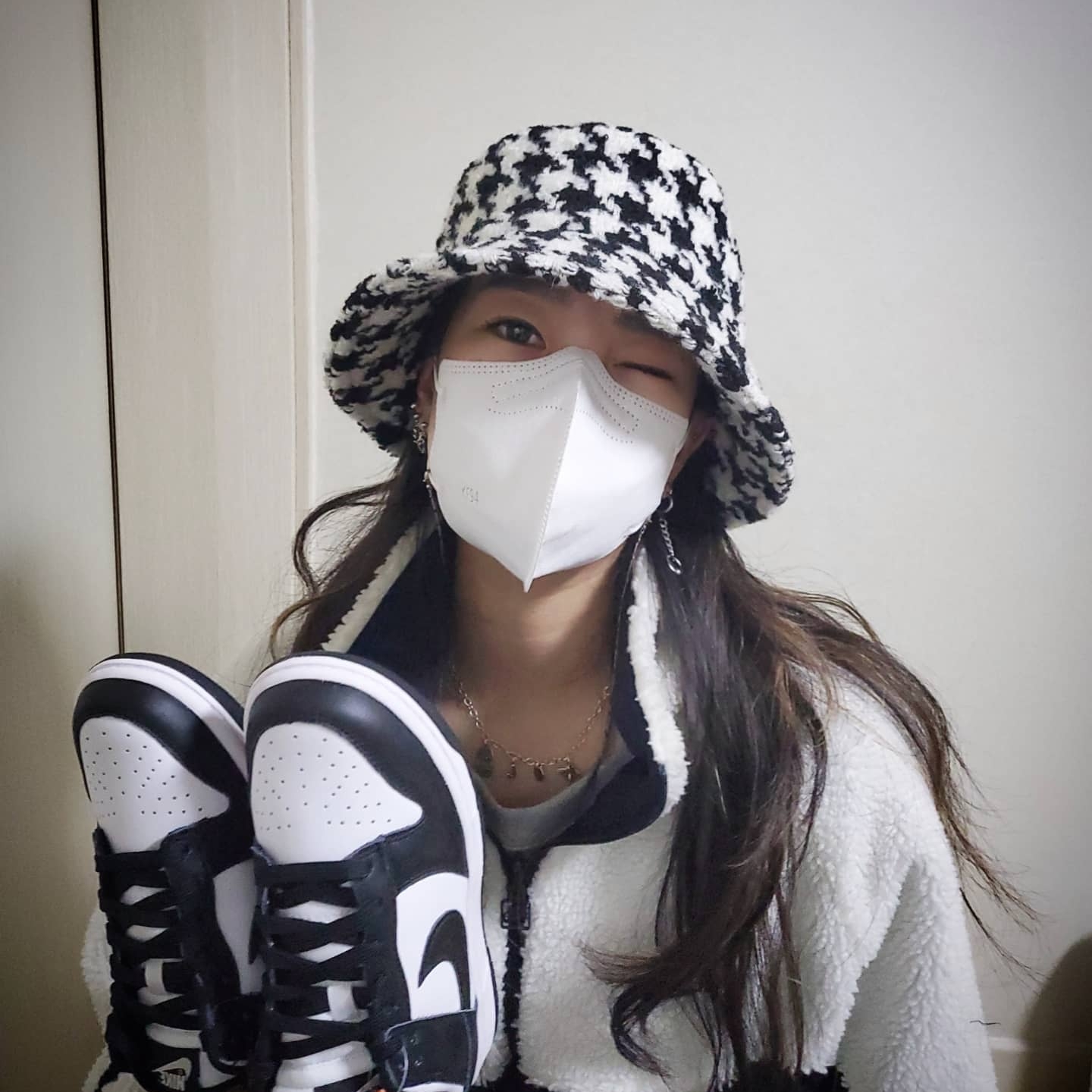 (W) Nike Dunk Low Black 착용 스타일