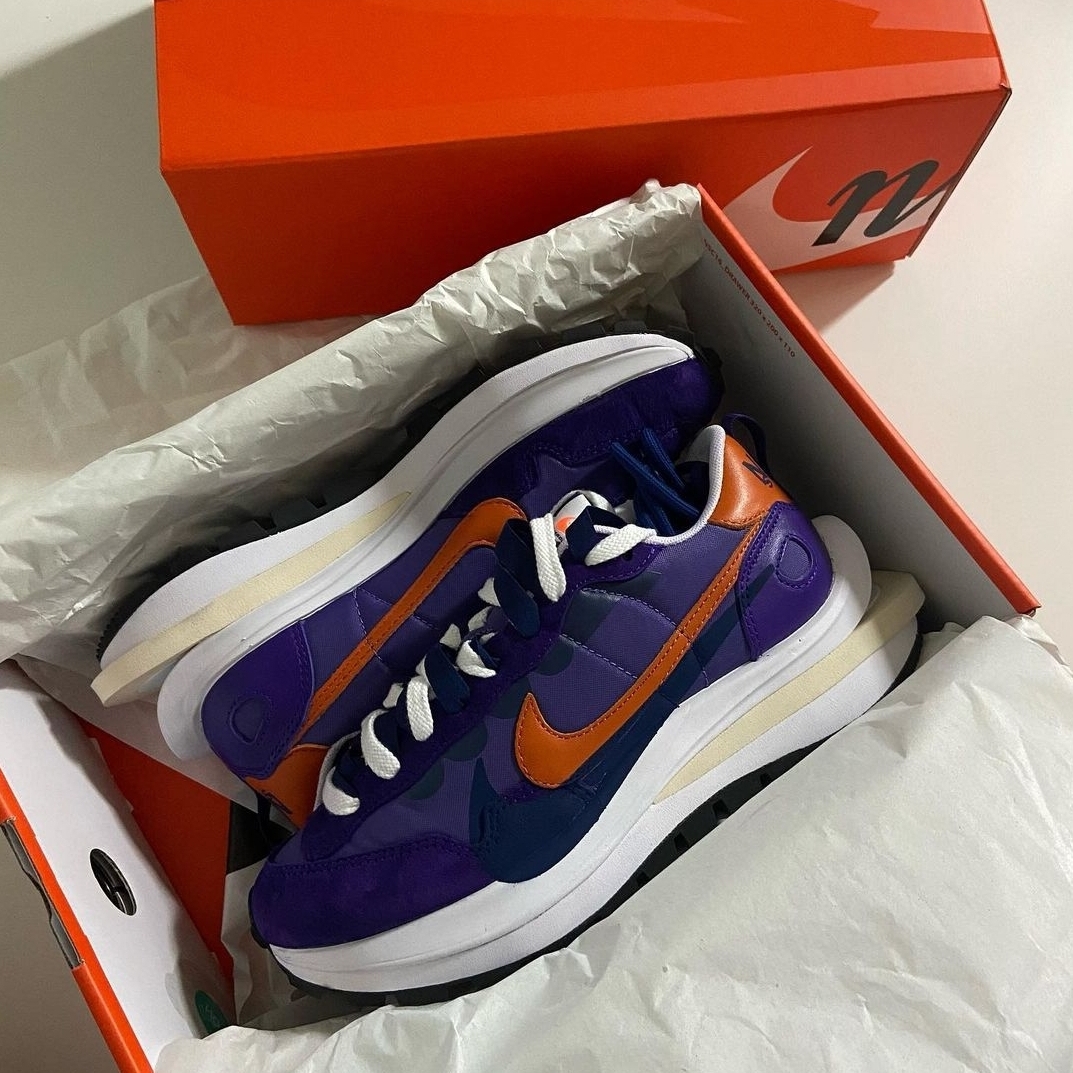 Nike x Sacai VaporWaffle Dark Iris 착용 스타일