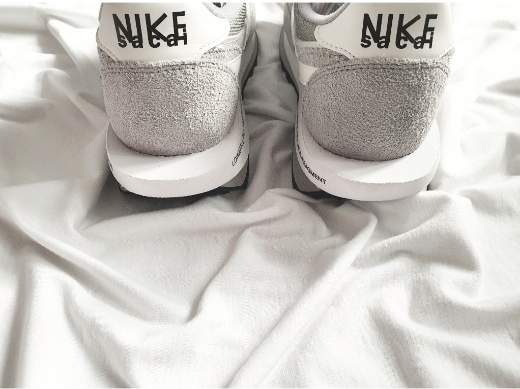 Nike x Sacai x Fragment LDWaffle Light Smoke Grey 착용 스타일 - 5
