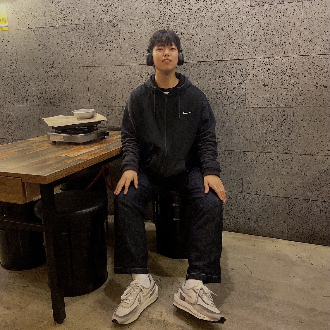 Nike x Sacai LDWaffle Summit White 착용 스타일