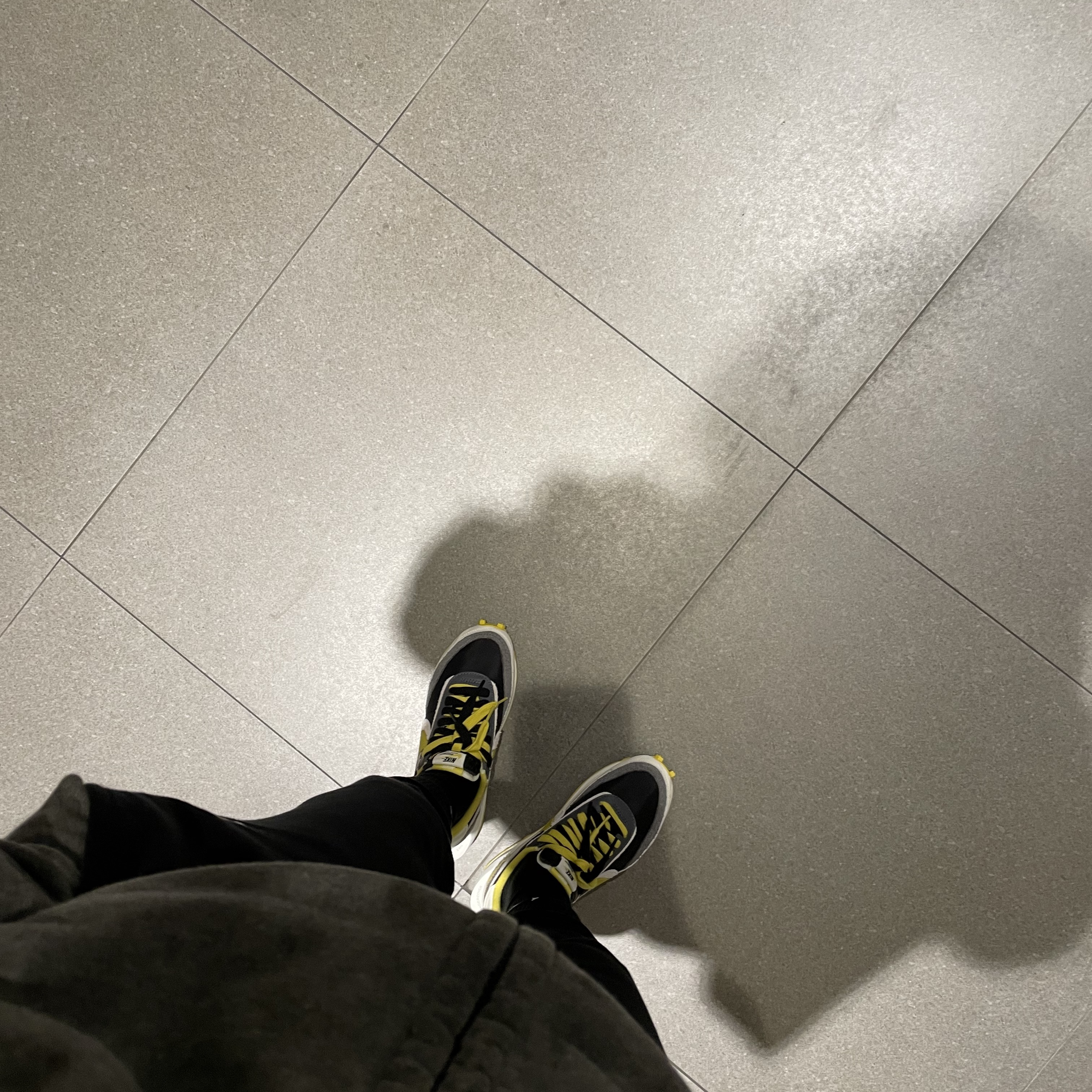 Nike x Sacai x Undercover LDWaffle Black Bright Citron 착용 스타일 - 1