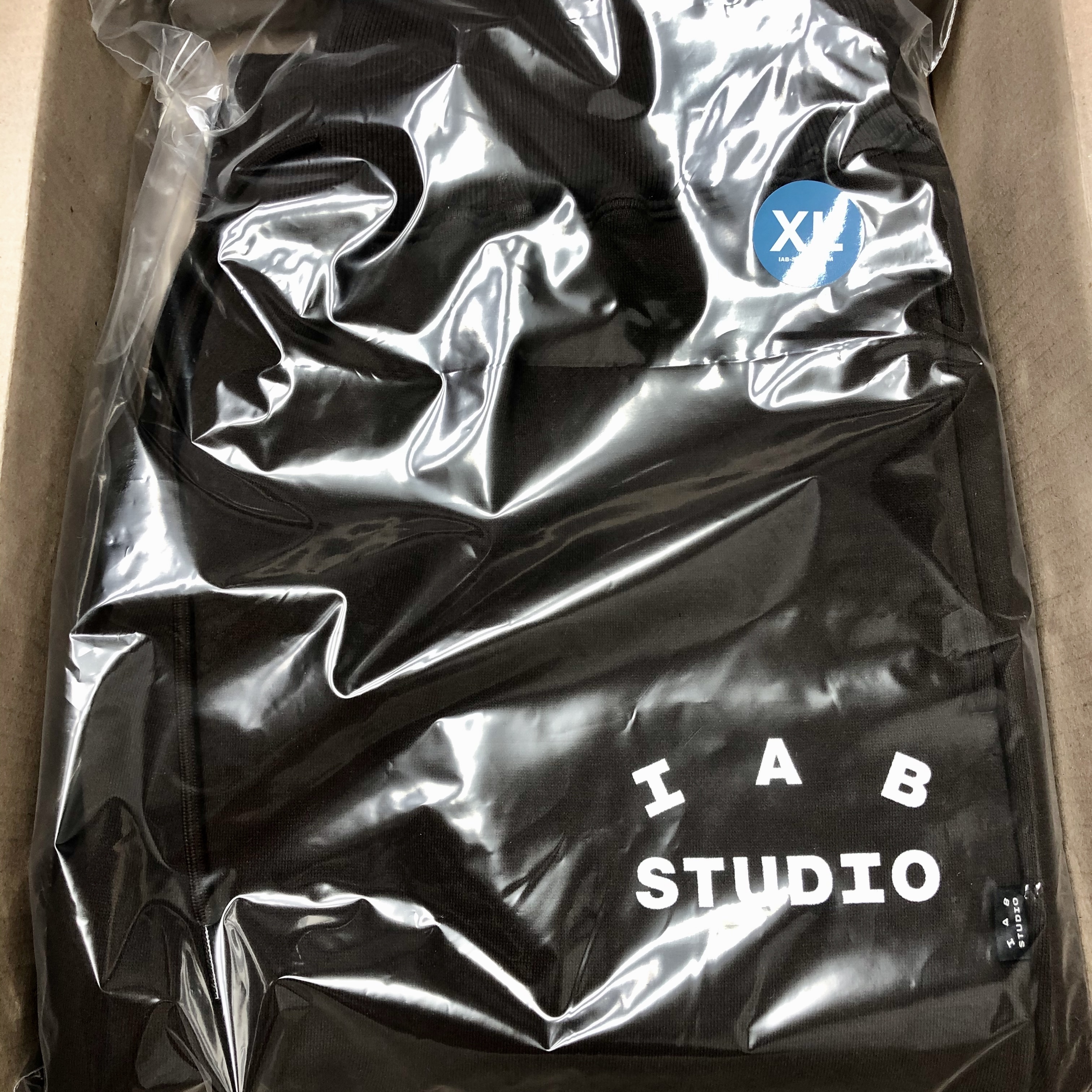 IAB Studio Sweatpants Brown 착용 스타일