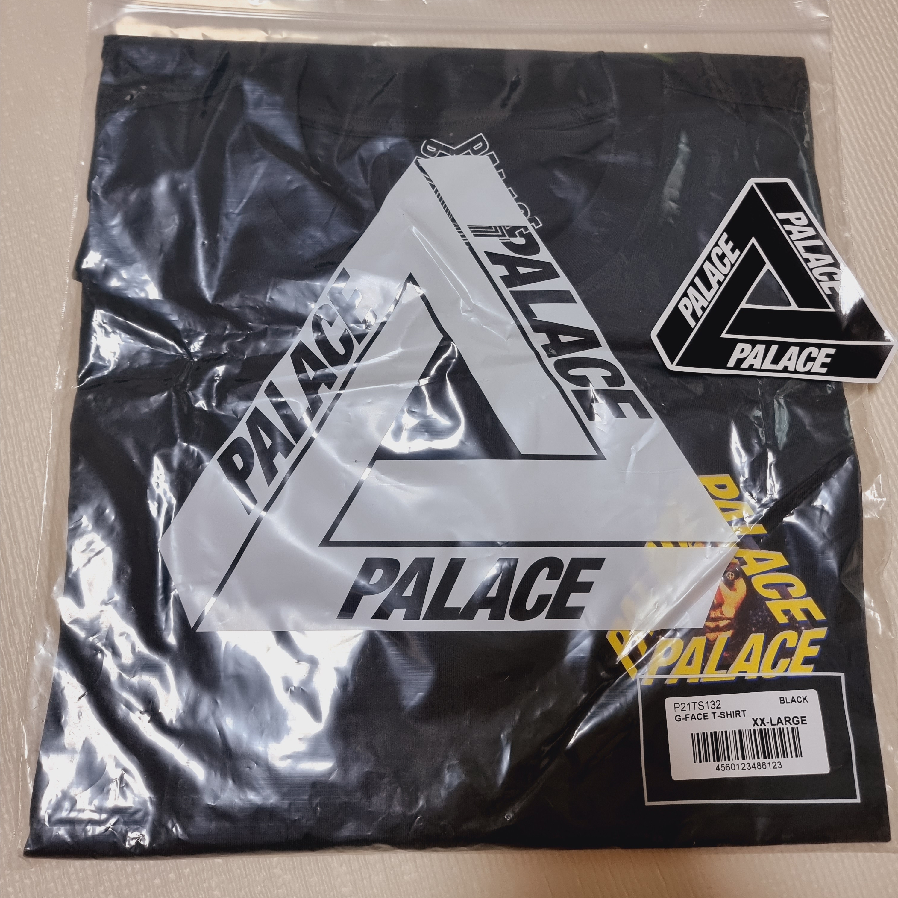 Palace G-Face T-Shirt Black - 21FW 착용 스타일