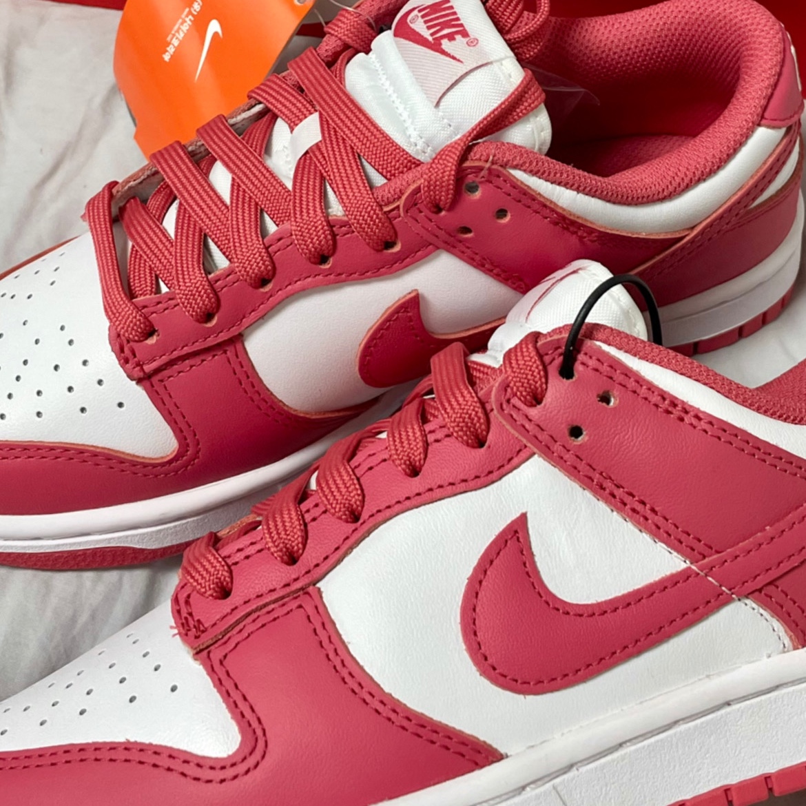 (W) Nike Dunk Low Archeo Pink 착용 스타일 - 1