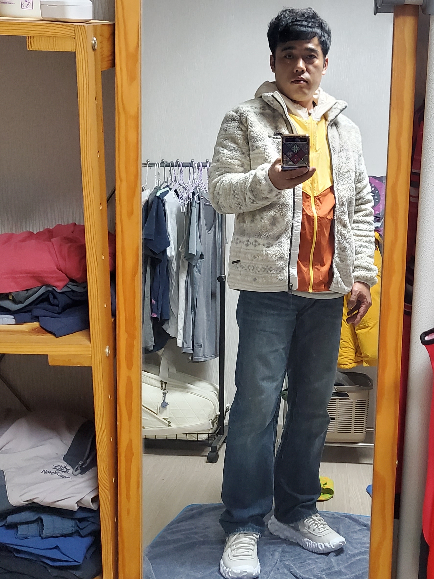 Nike Overbreak SP Light Bone 착용 스타일