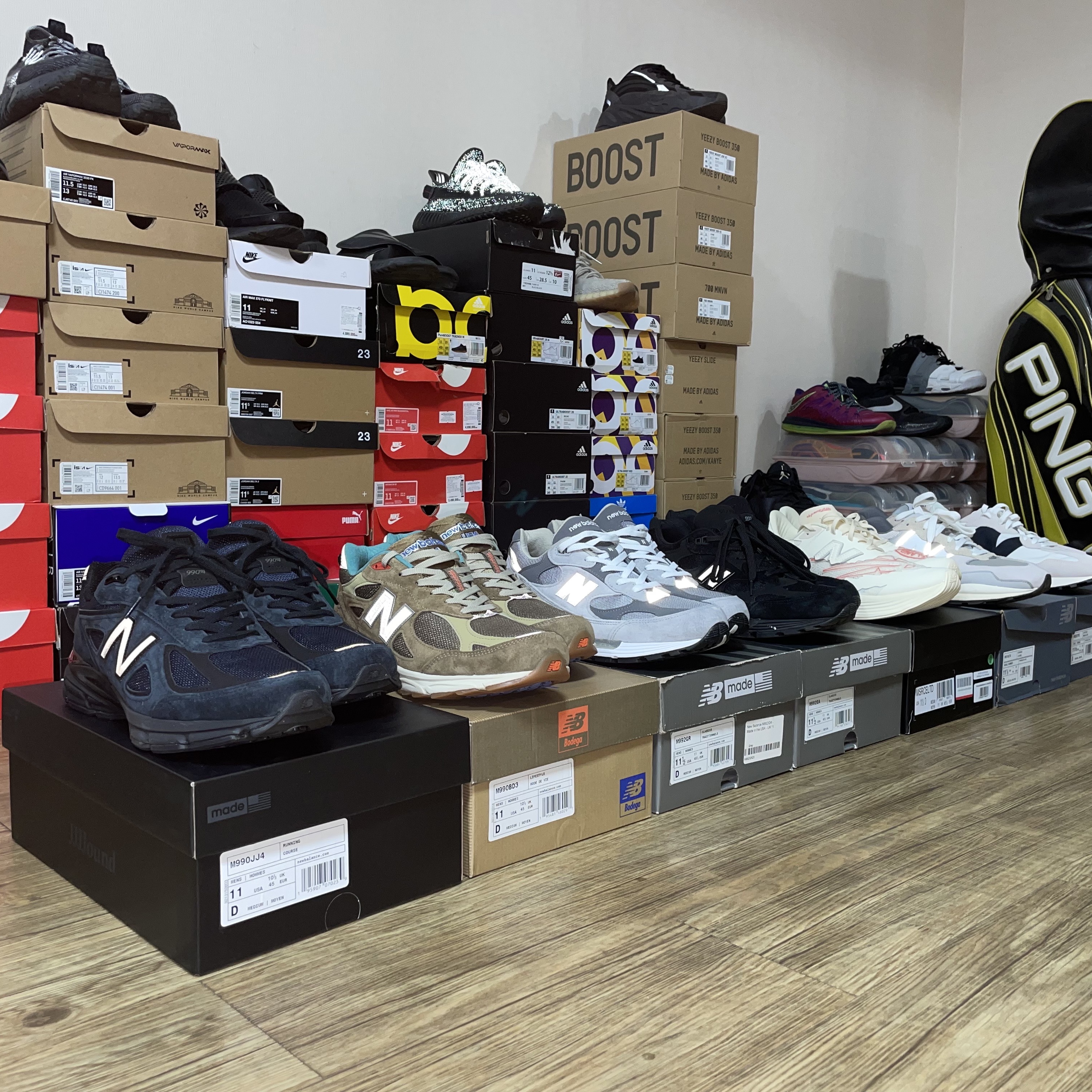 New Balance x JJJJound 990v4 Navy, New Balance x Bodega 990v3 Anniversary 착용 스타일 - 3